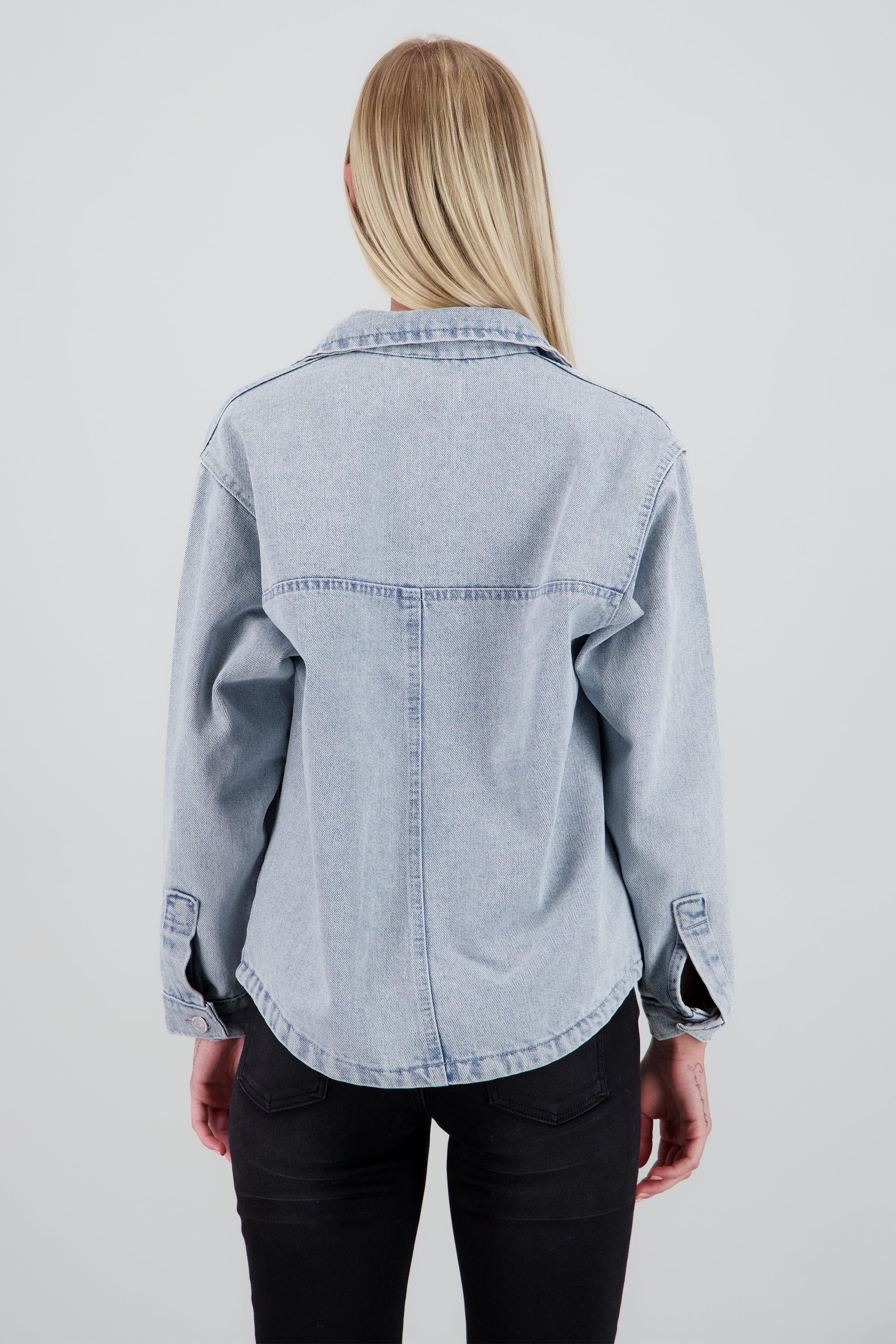 Sobrecamisa 2 bolsas corte LIGHT WASH
