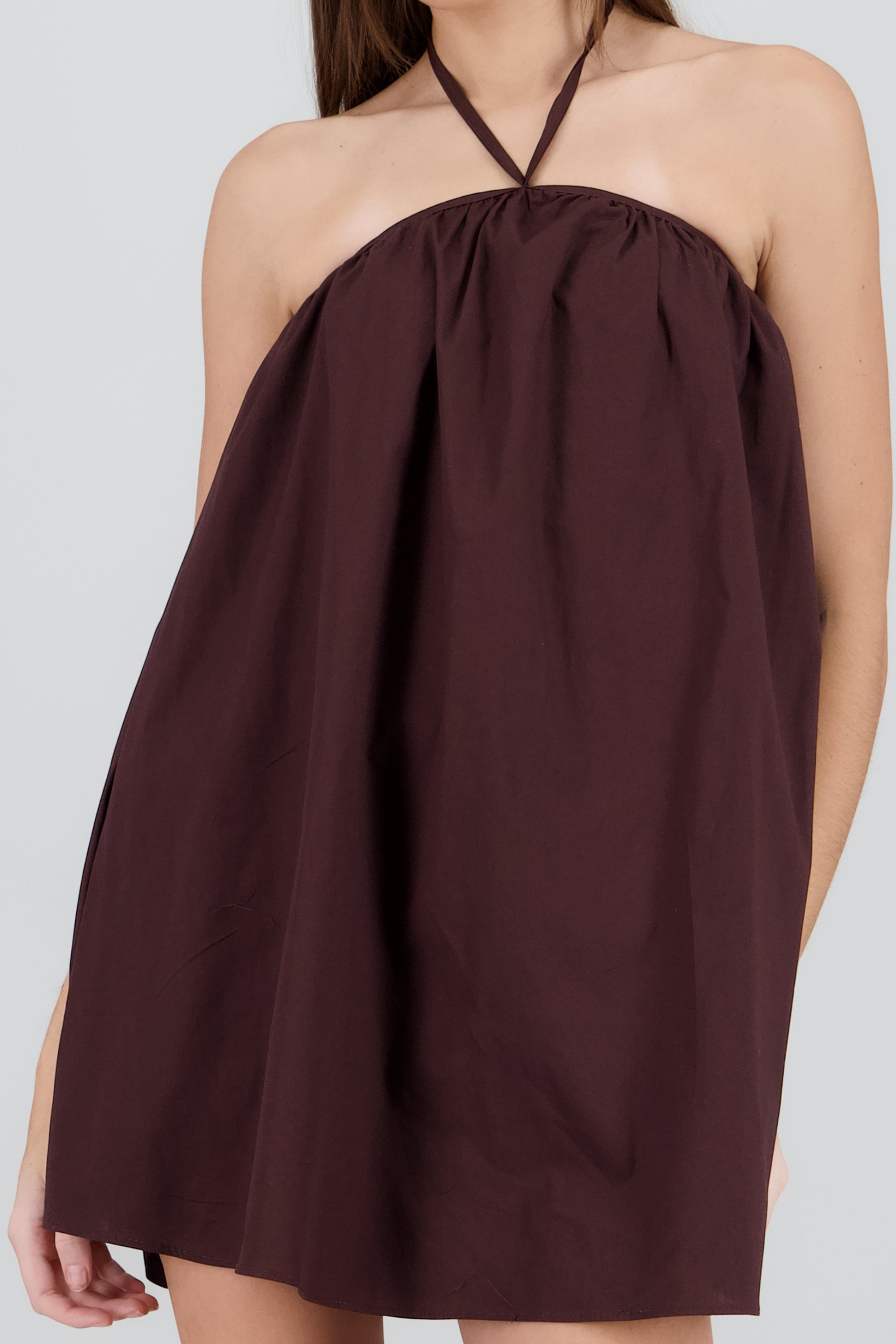 Vestido amplio halter bolsas CAFE