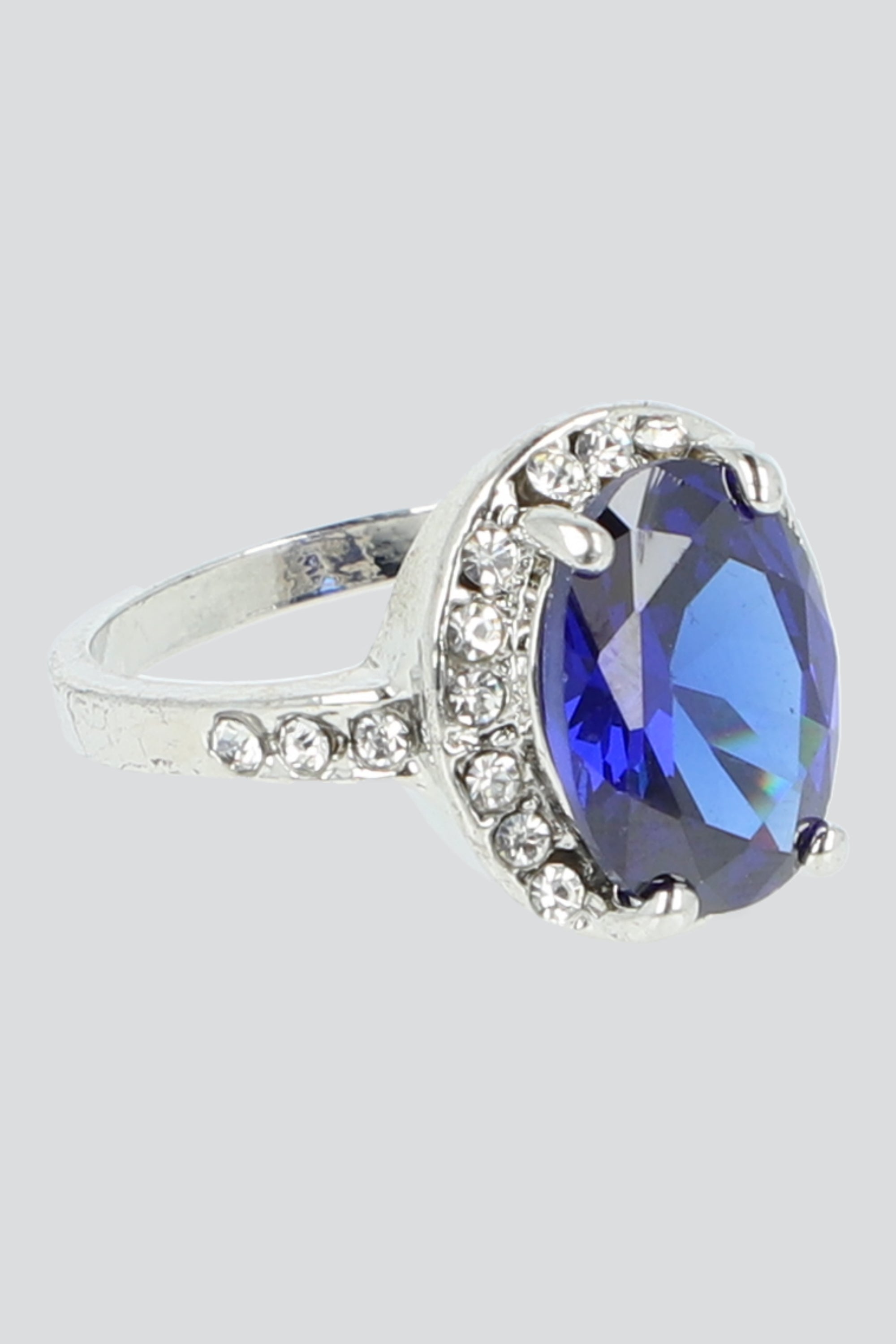 ANILLO OVALO CRISTAL AZUL REY
