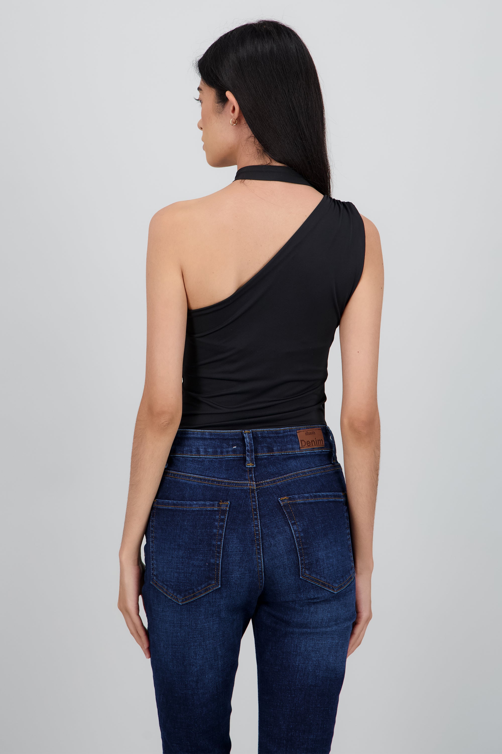 Body asimetrico sin mangas detalle lazo NEGRO