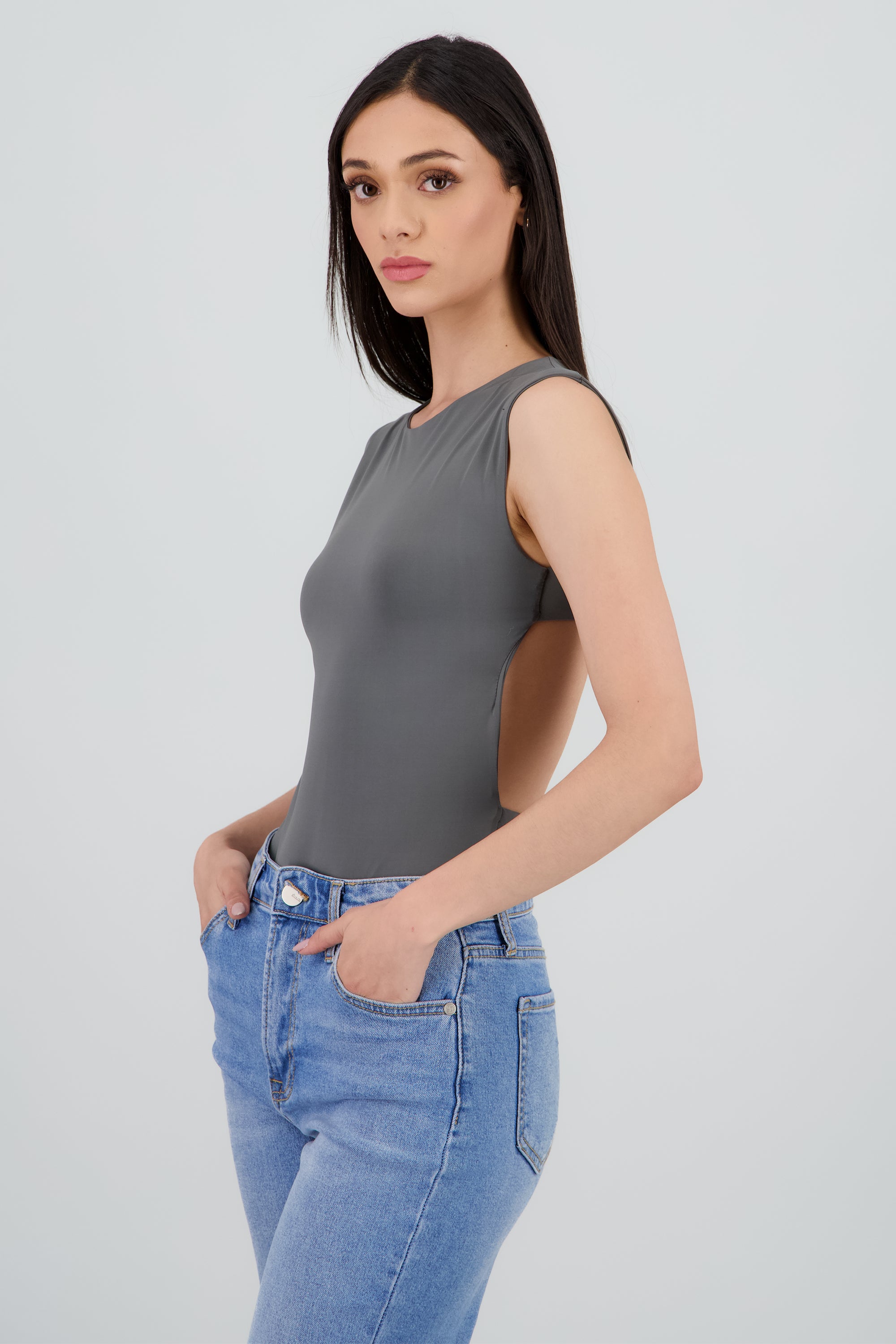 Body cuello redondo sin mangas escote espalda GRIS OBSCURO