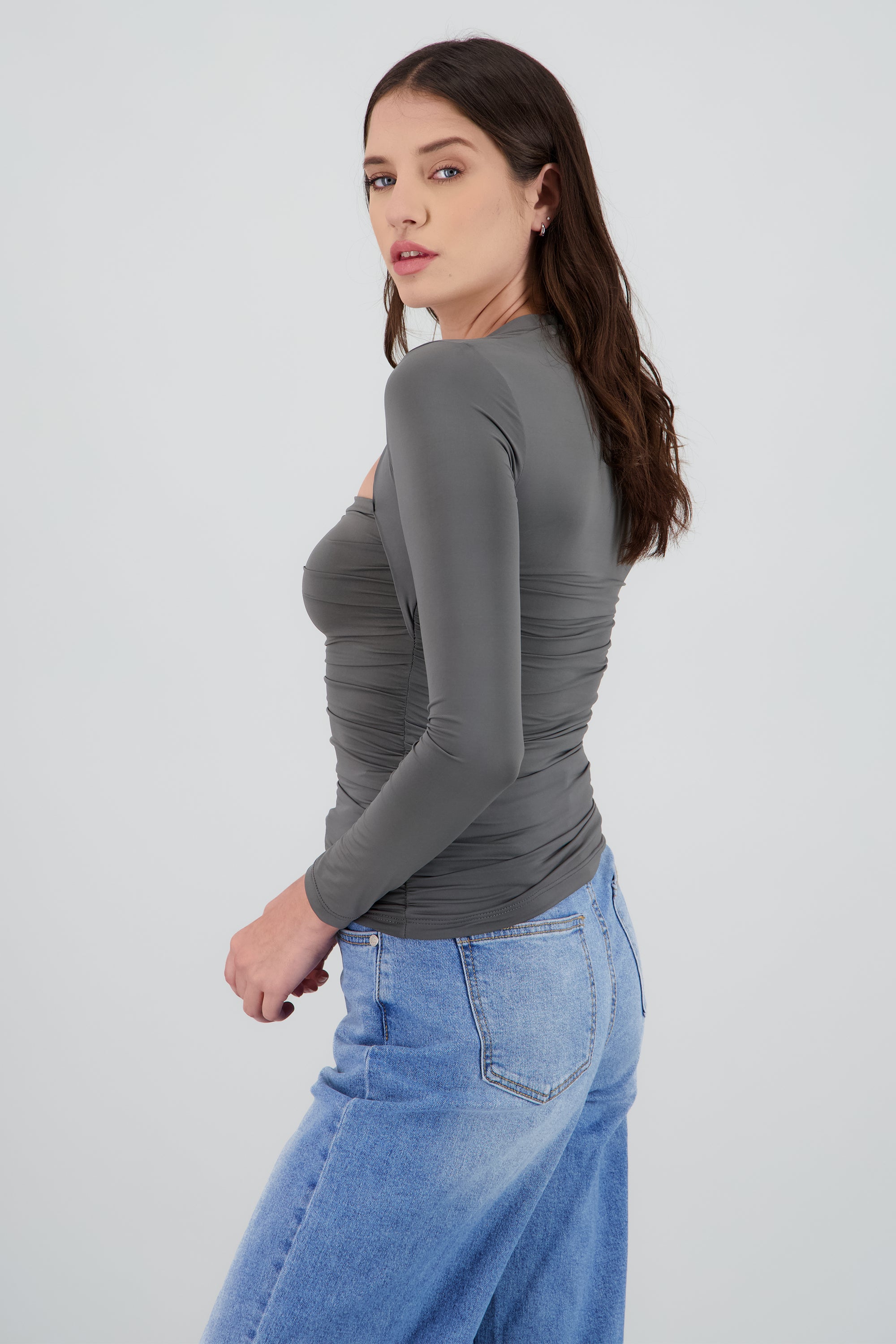 Top manga larga drapeado GRIS OBSCURO