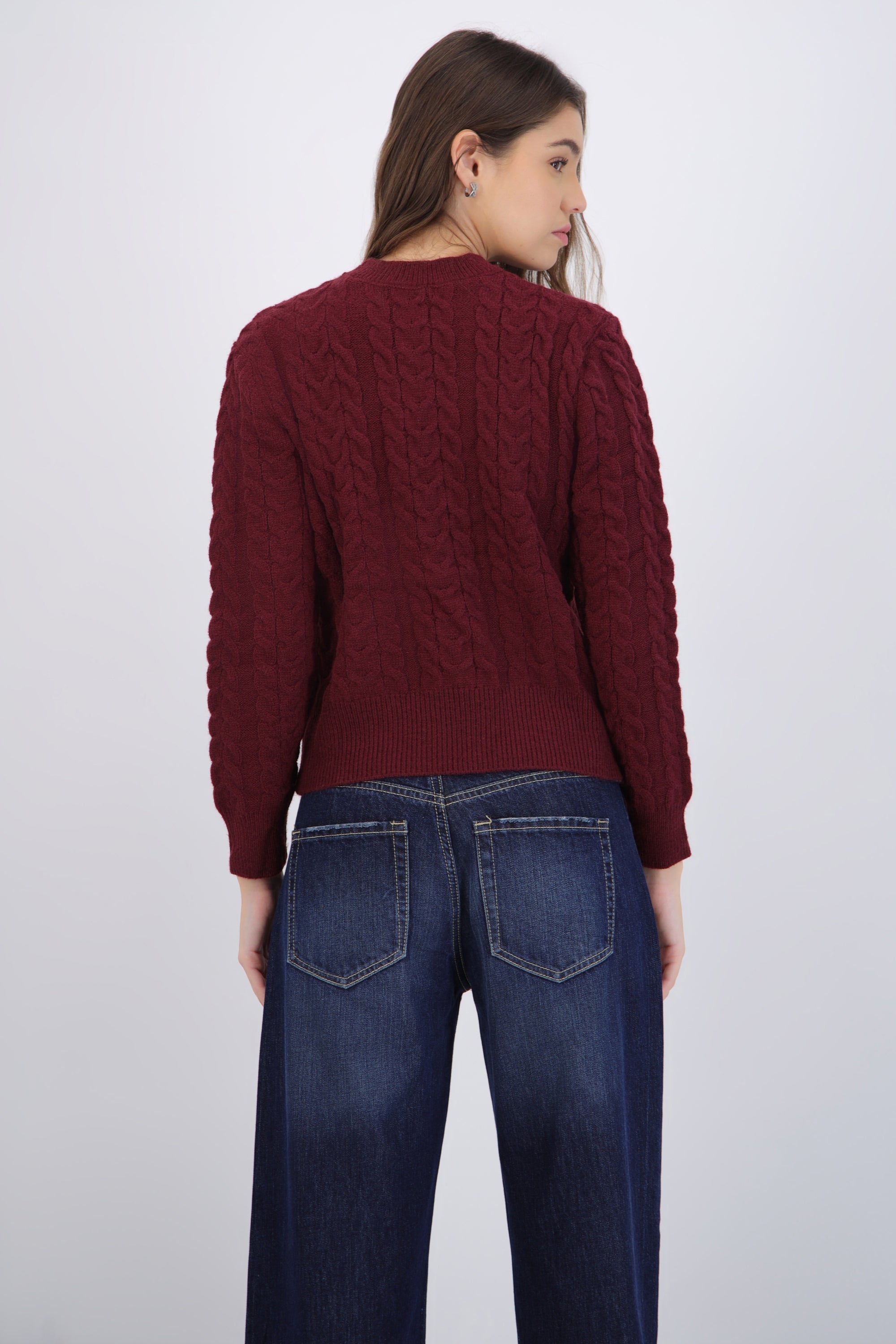 Sueter tejido detalle trenzado