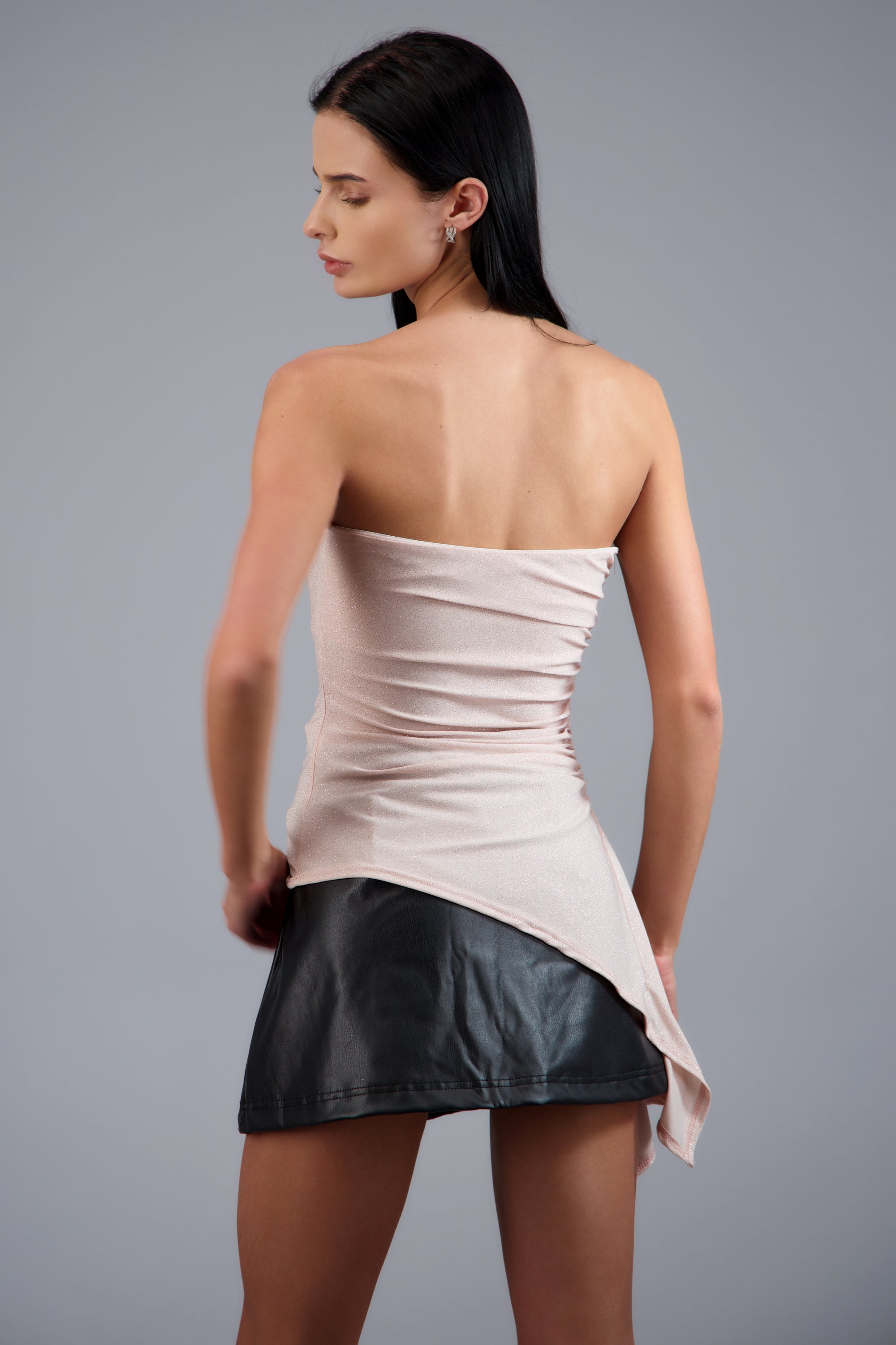 Top asimetrico brillos ROSA PASTEL