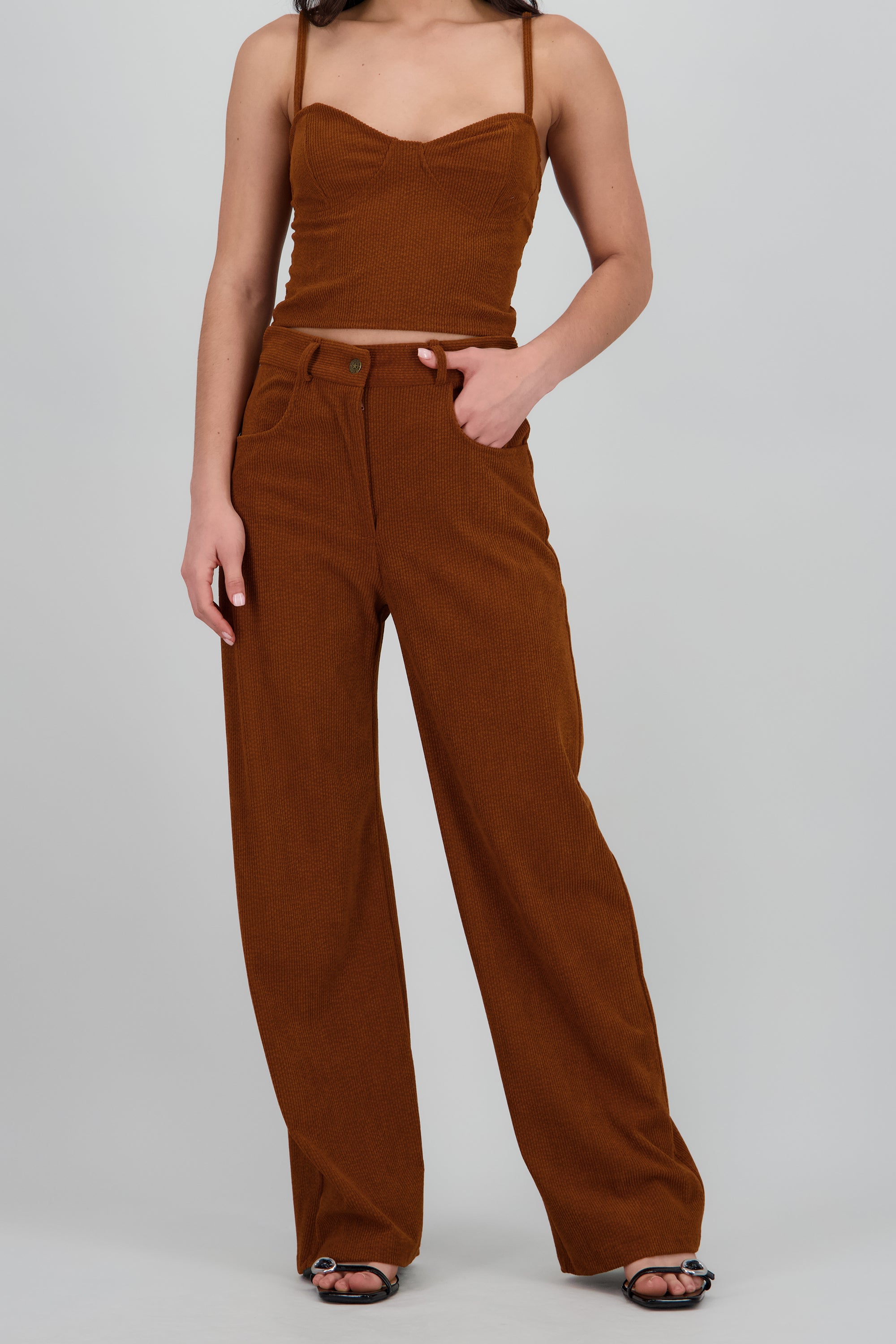 Pantalon recto detalle pana LADRILLO
