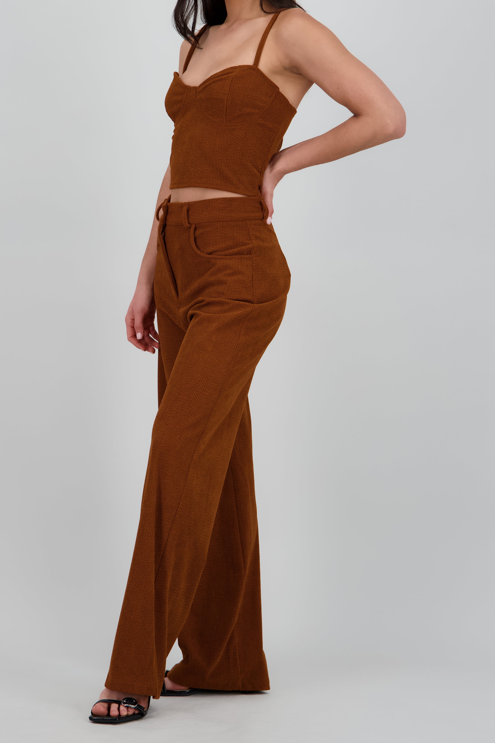 Pantalon recto detalle pana LADRILLO