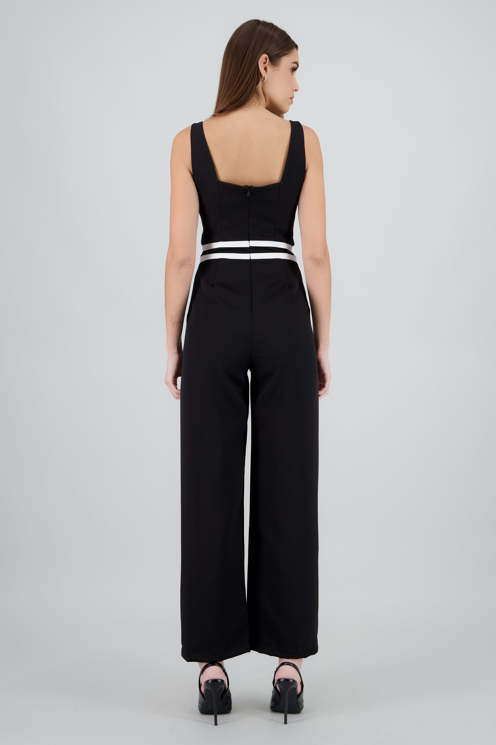 Jumpsuit tirantes detalle contraste cintura NEGRO