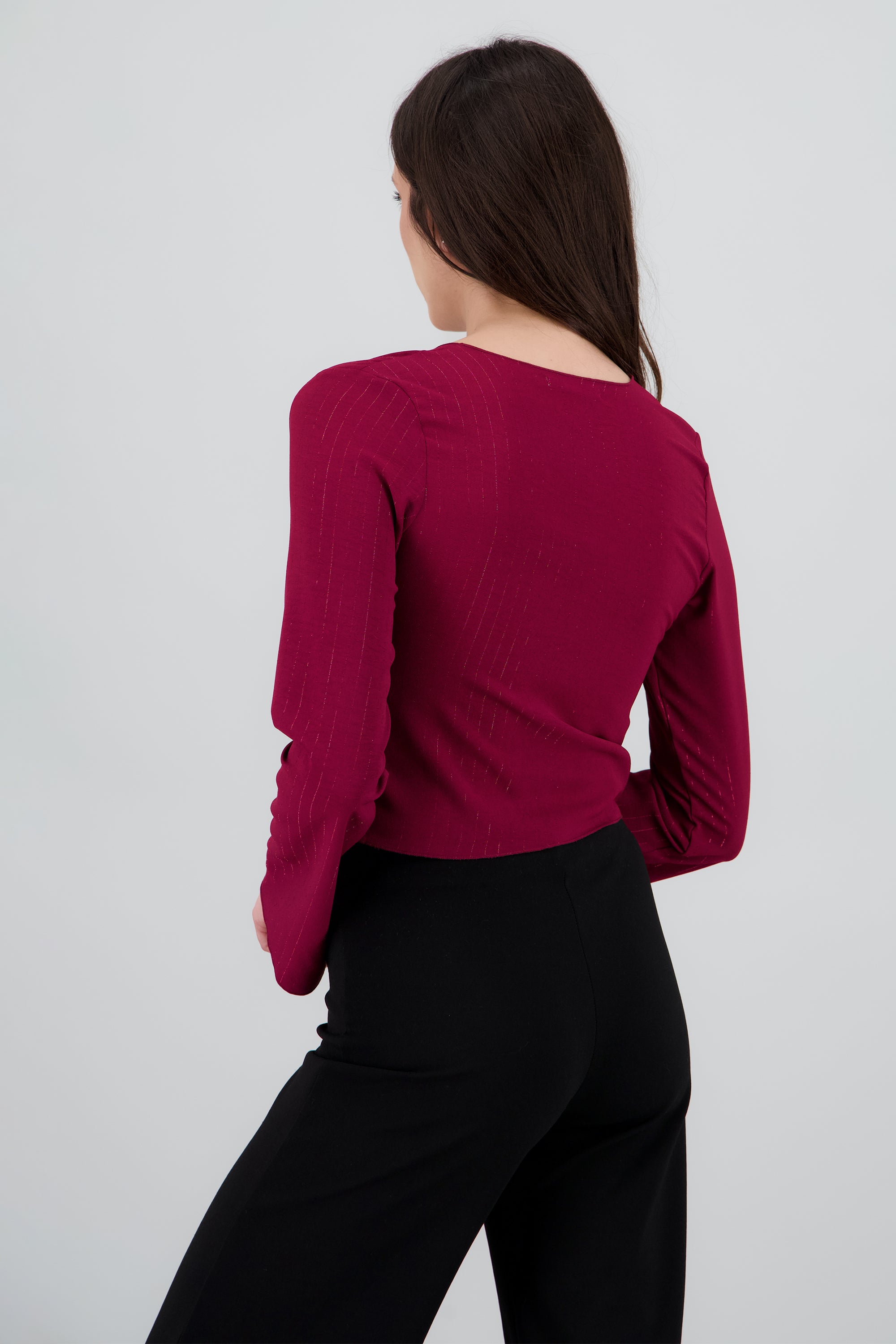 Blusa manga larga escote detalle moños VINO