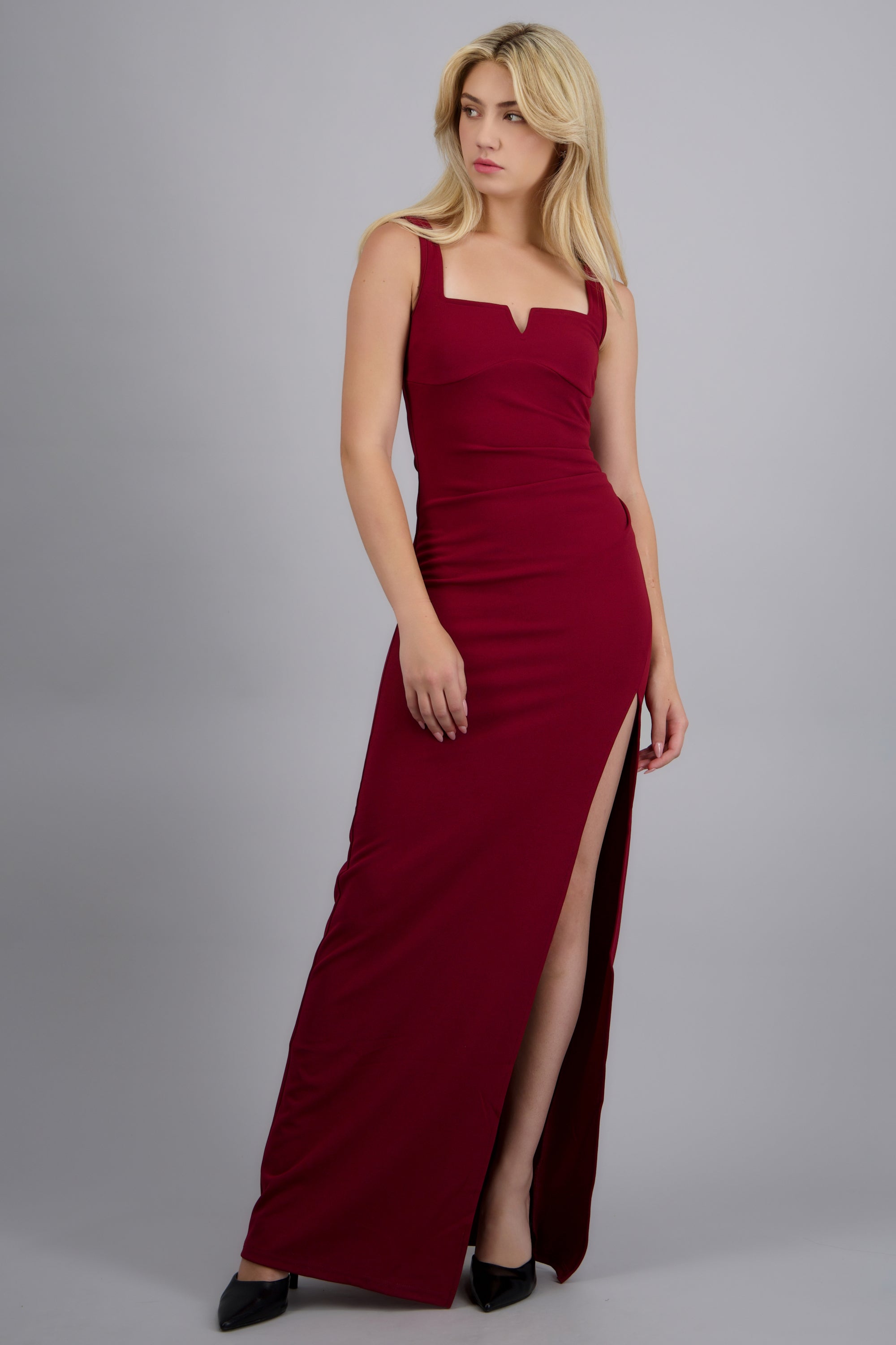 Vestido maxi detalle costado ROJO QUEMADO