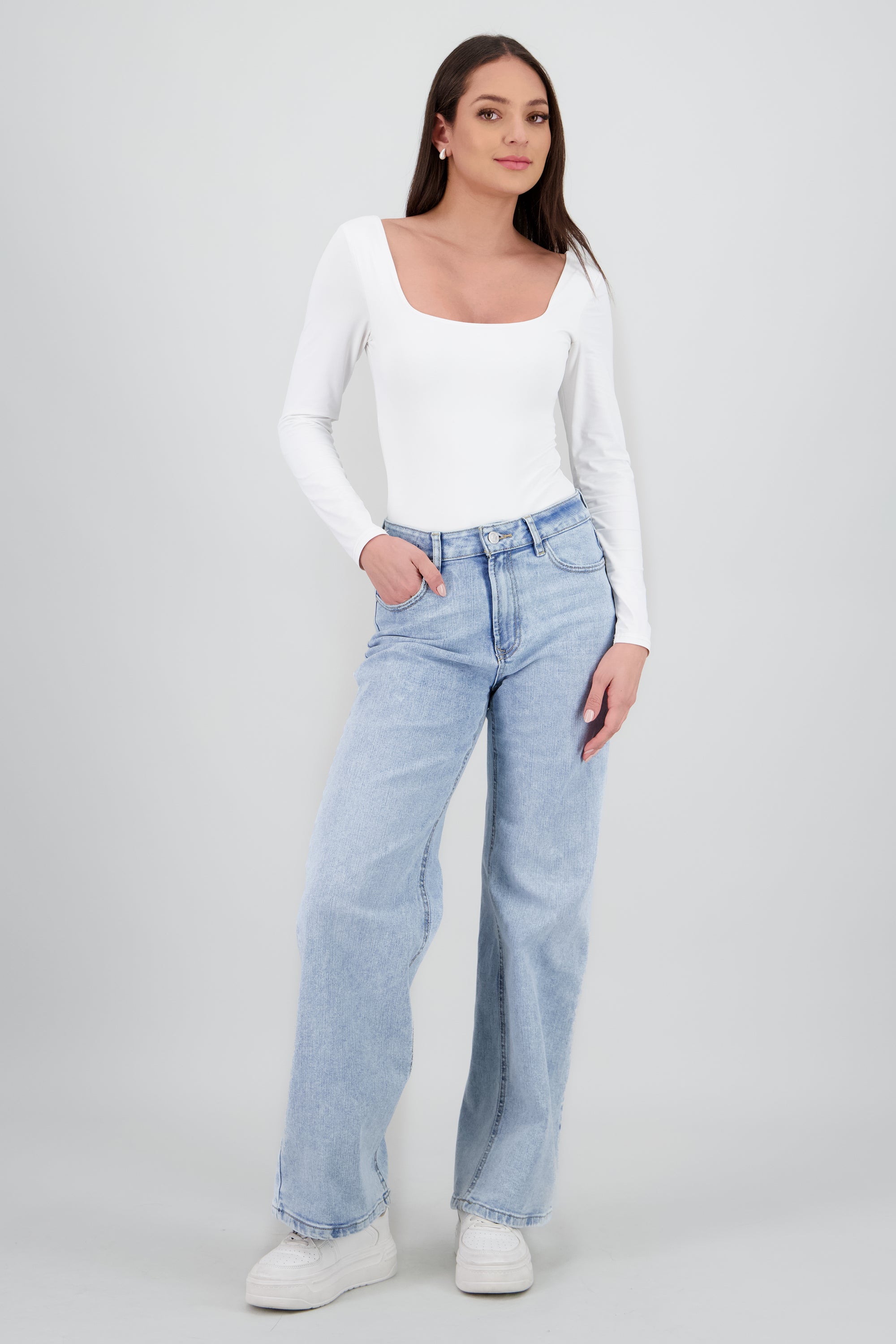 Jeans wide leg desgaste BLEACHED