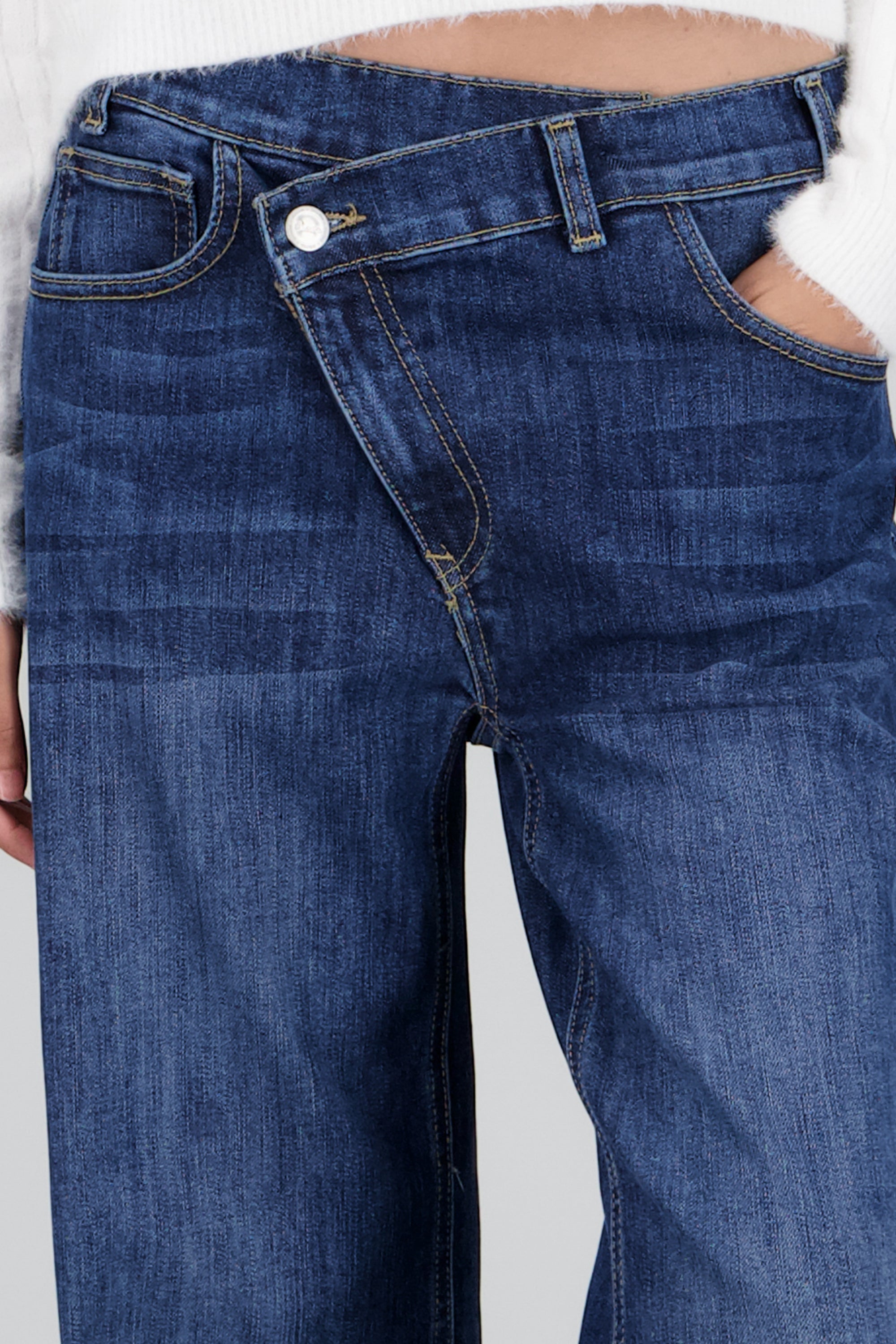 Jeans wide leg pretina cruzada DARK WASH