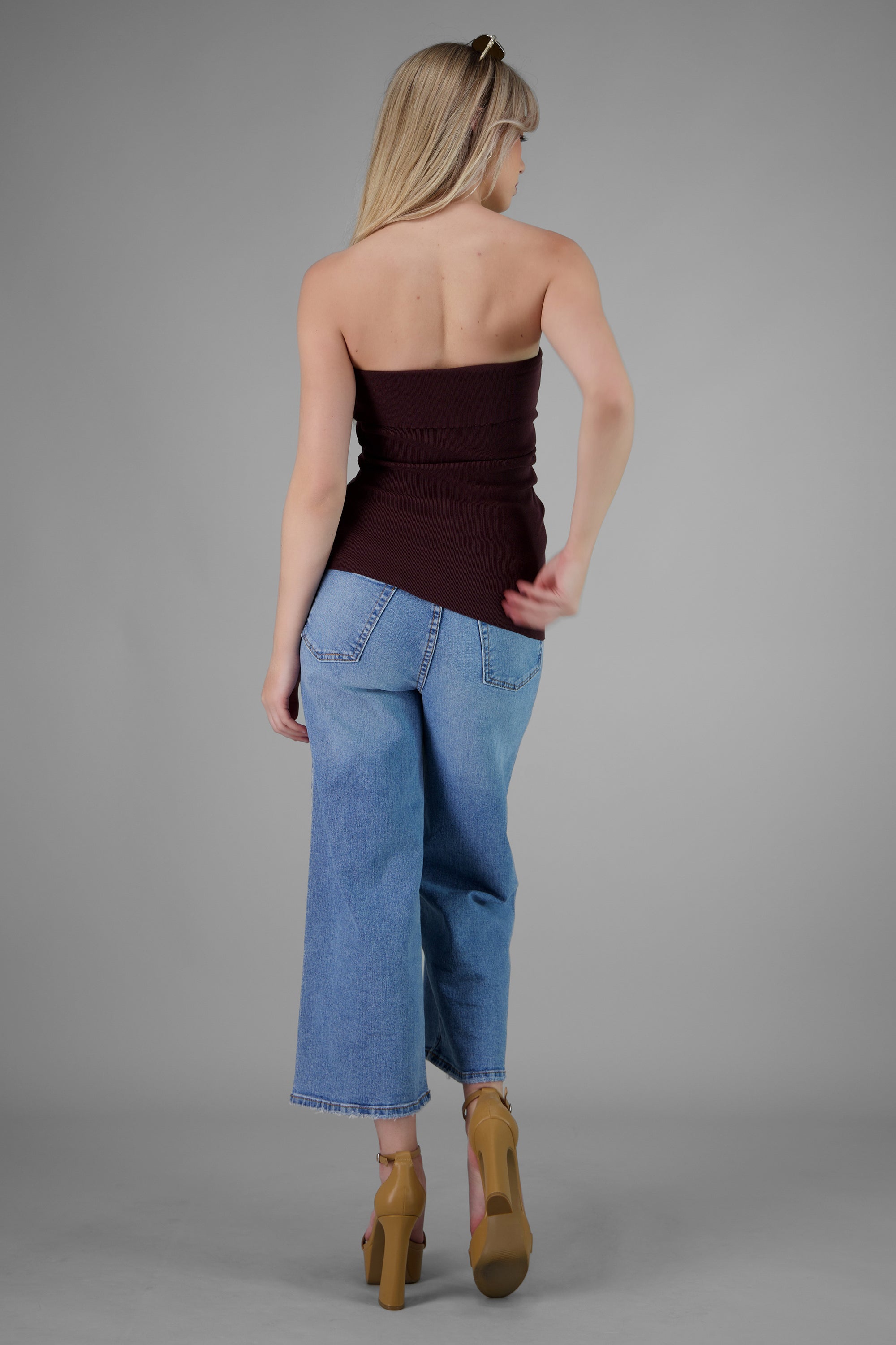 Top tubo asimetrico tejido con dobladillo CHOCOLATE