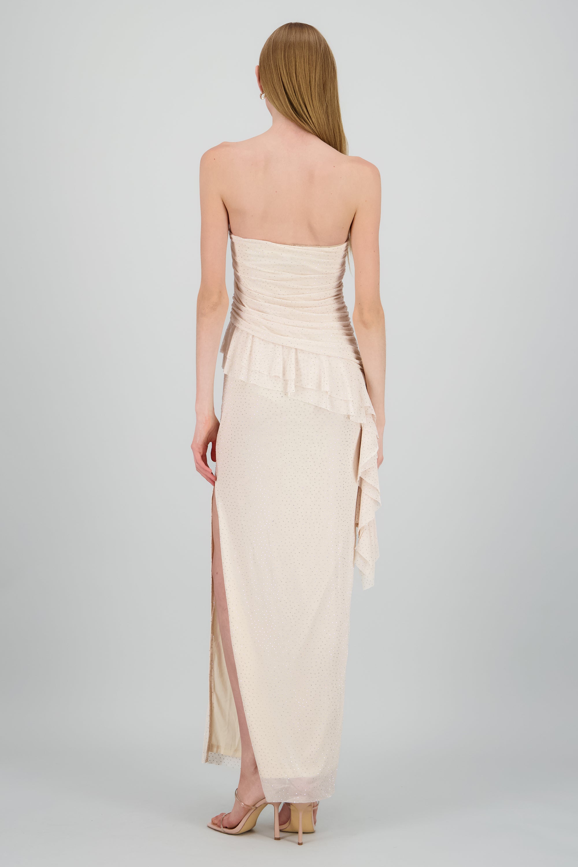 Maxivestido mesh con brillos tira asimetrica HUESO