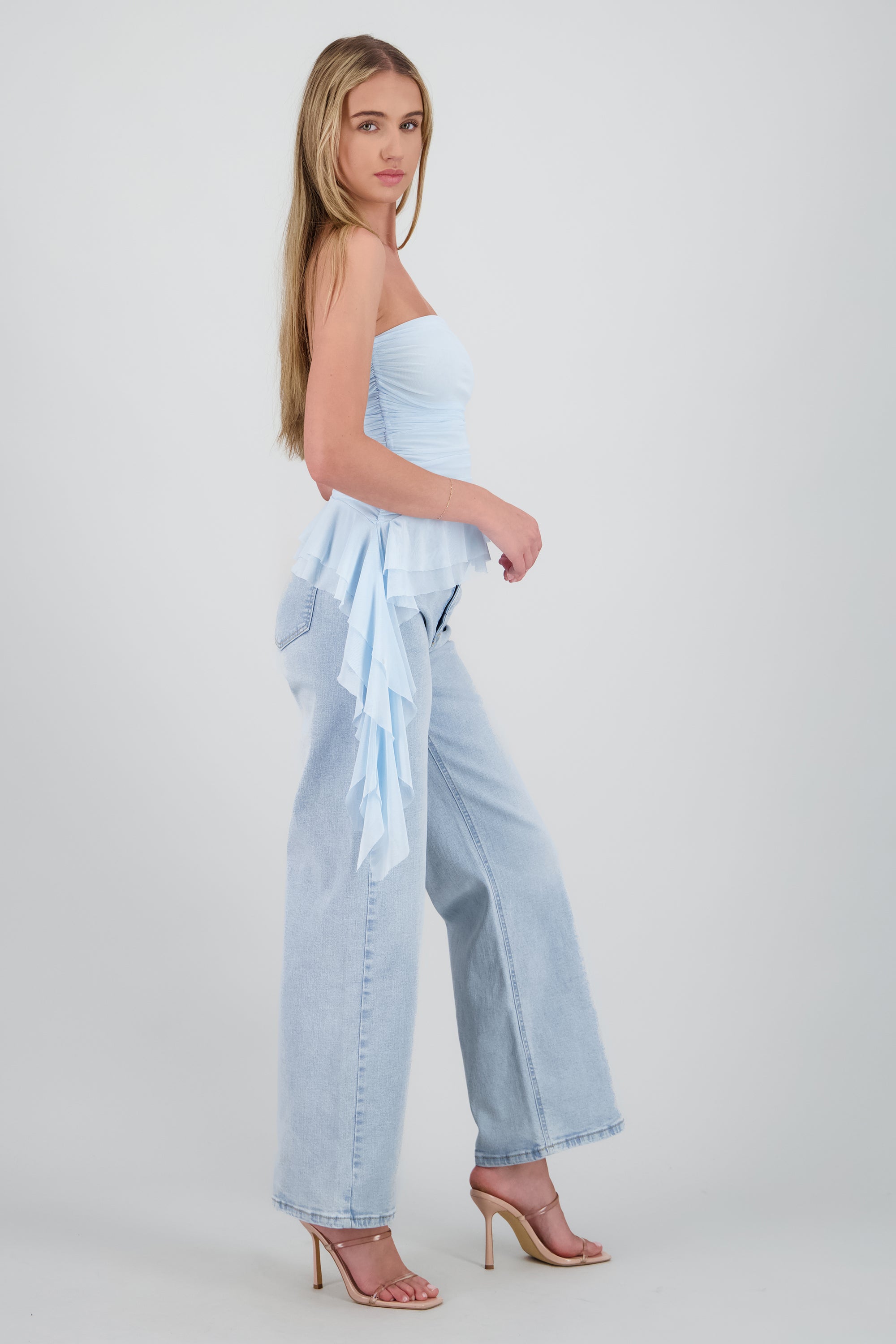 Top strapless olan en costado AZUL CIELO