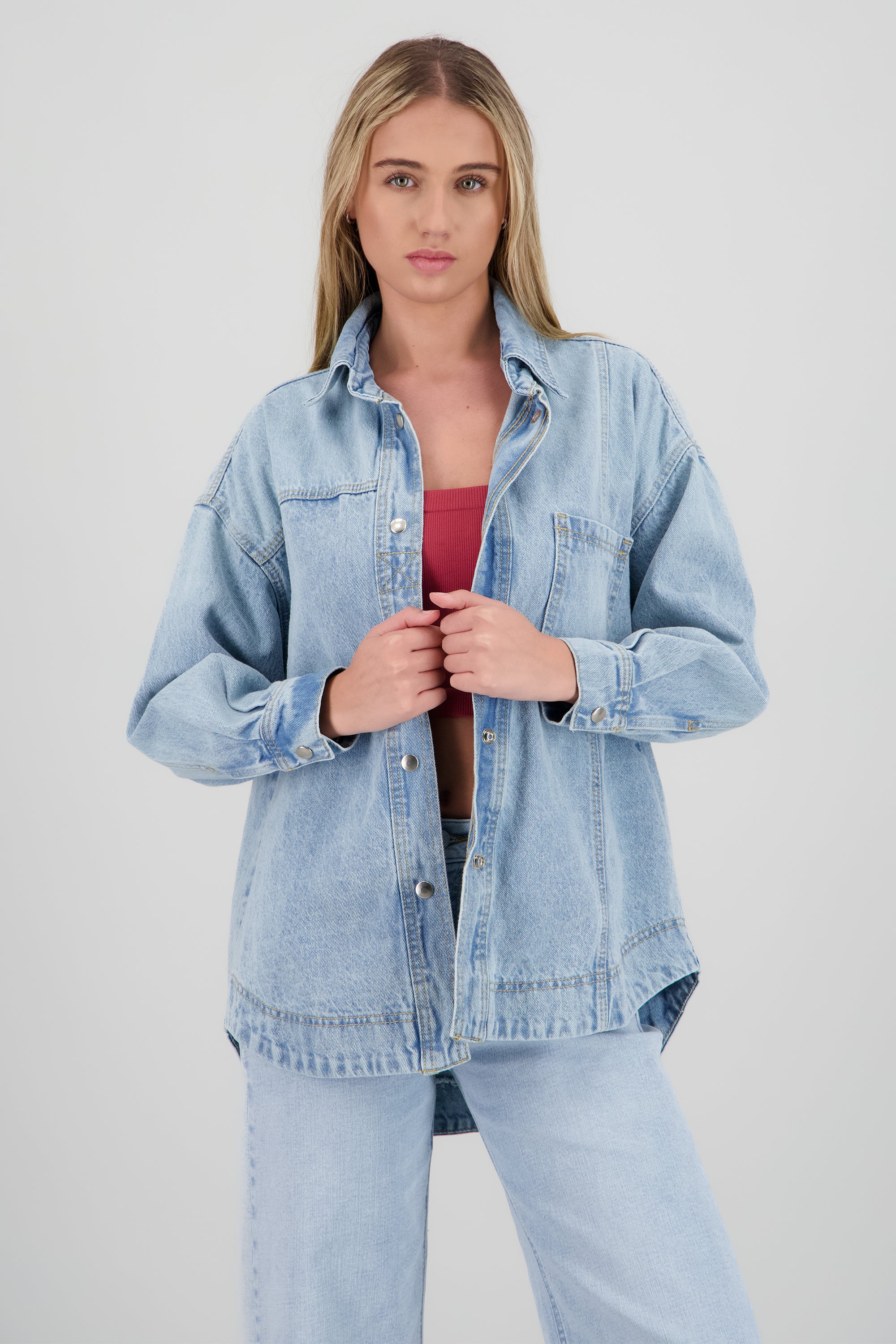 Chamarra oversize detalle bolsa LIGHT WASH