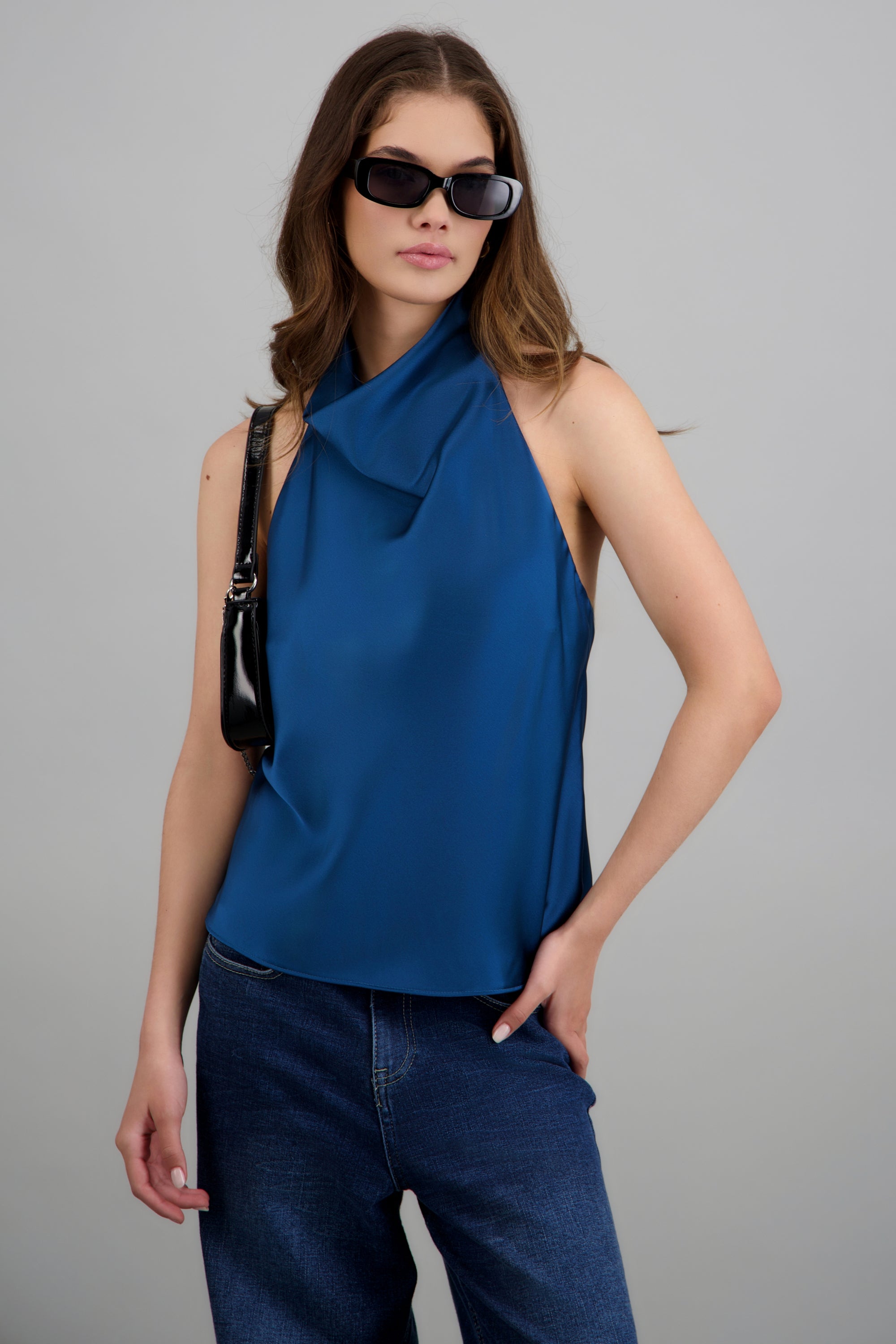 Top satín cuello cascada alto hypsters AZUL PATO