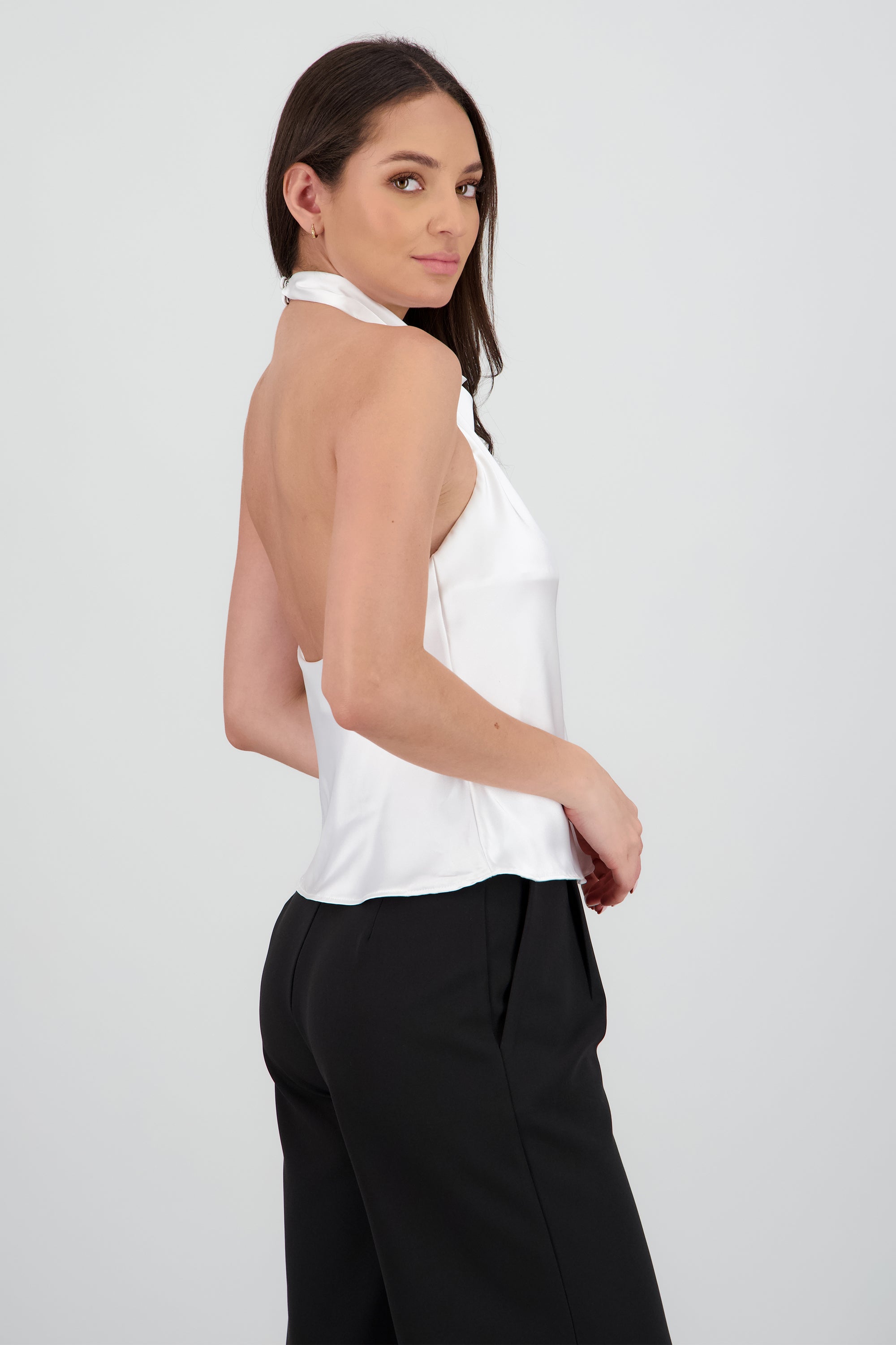 Top satin cuello cascada alto HUESO