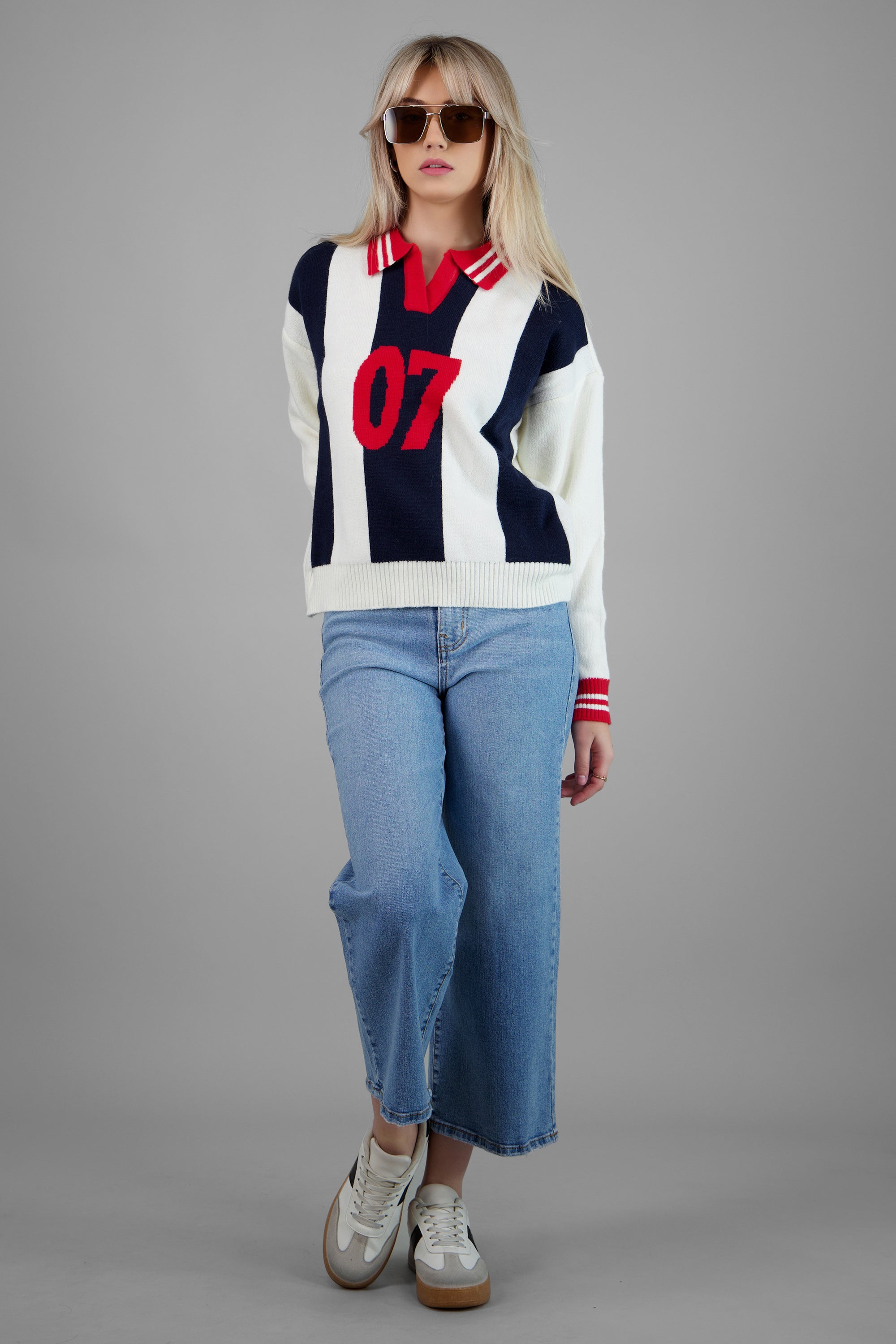 Sueter tipo polo contraste numero HUESO COMBO