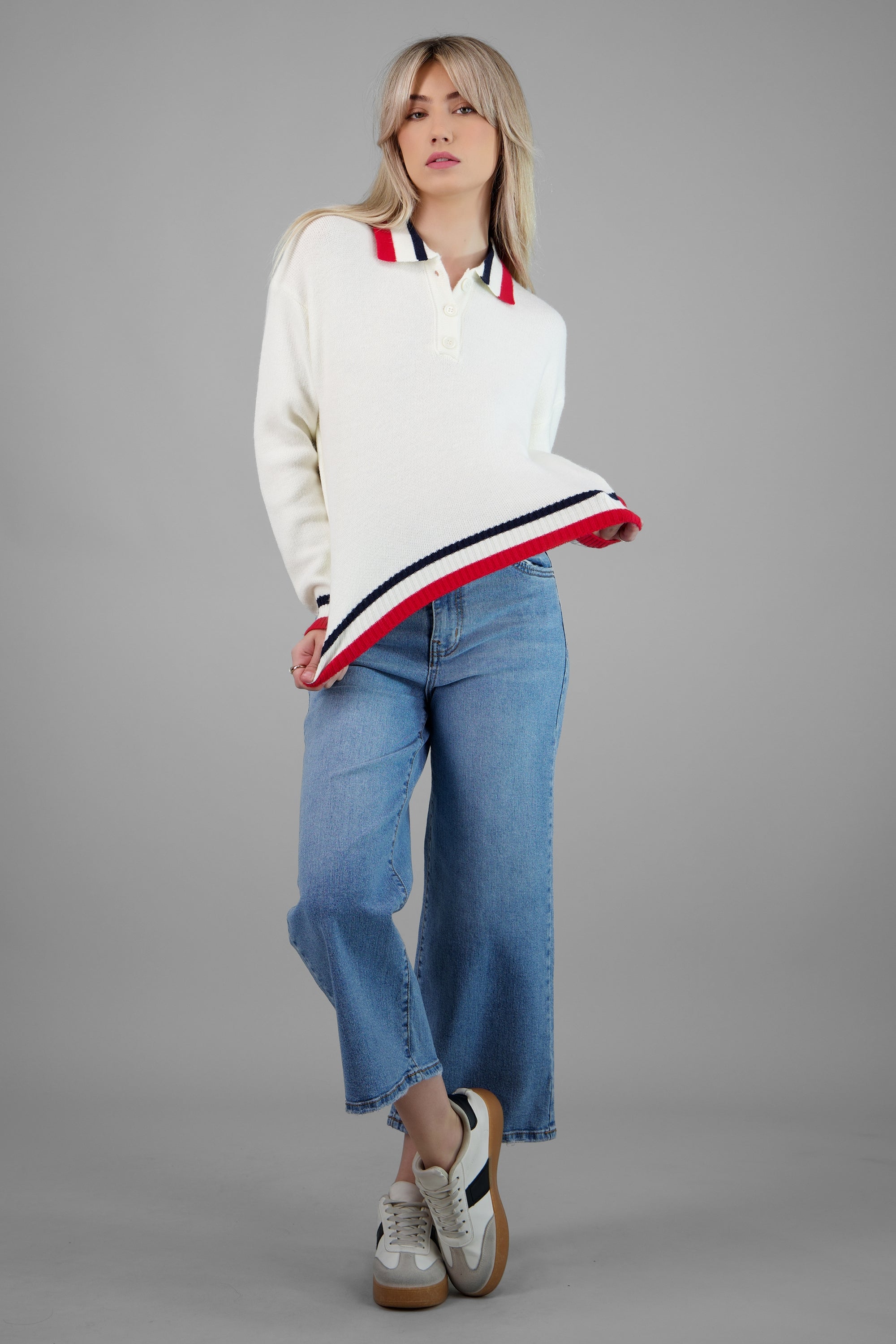 Sueter cuello polo contraste numero atras HUESO COMBO