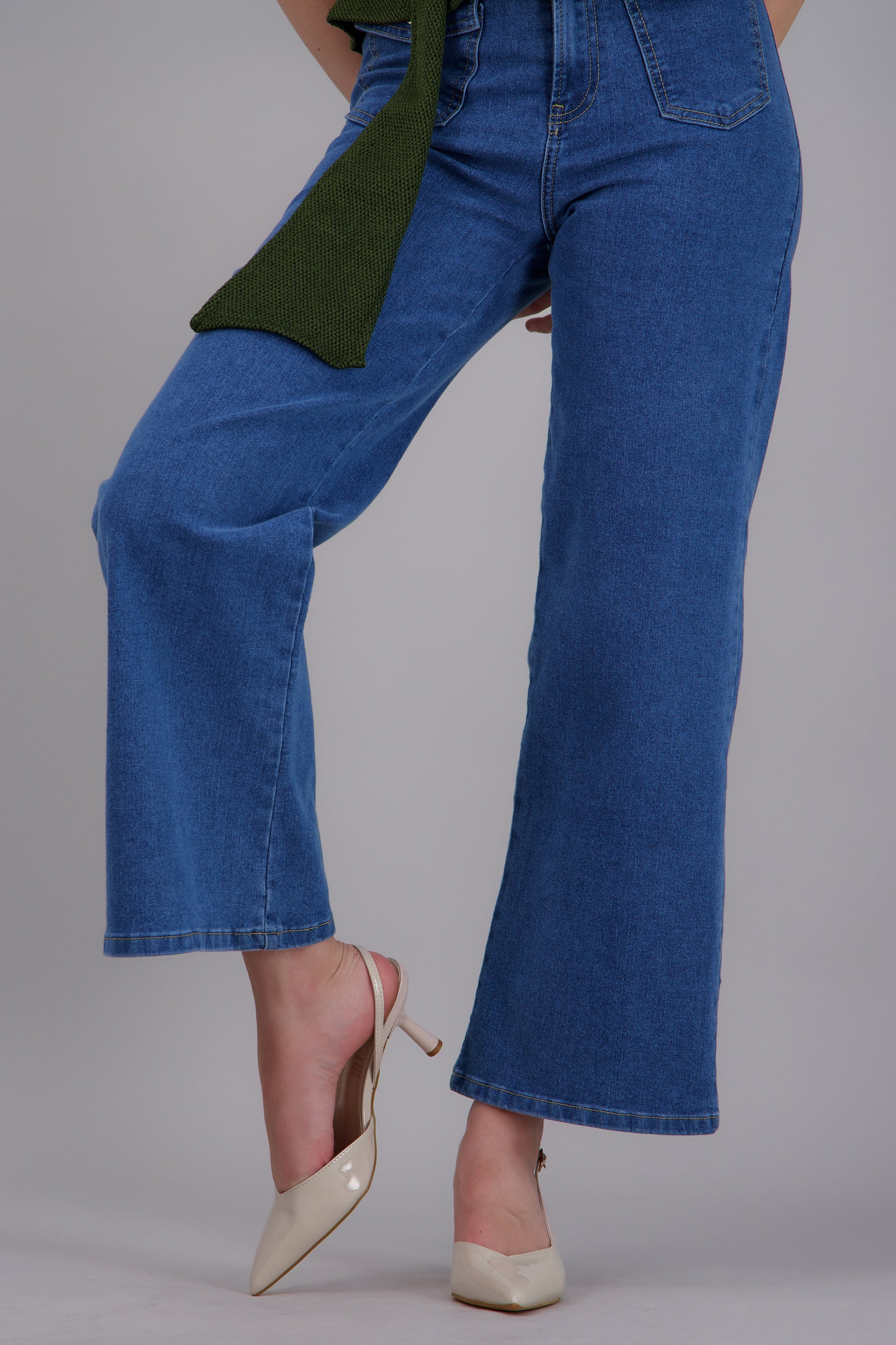Tacon pointy sencillo bajo HUESO