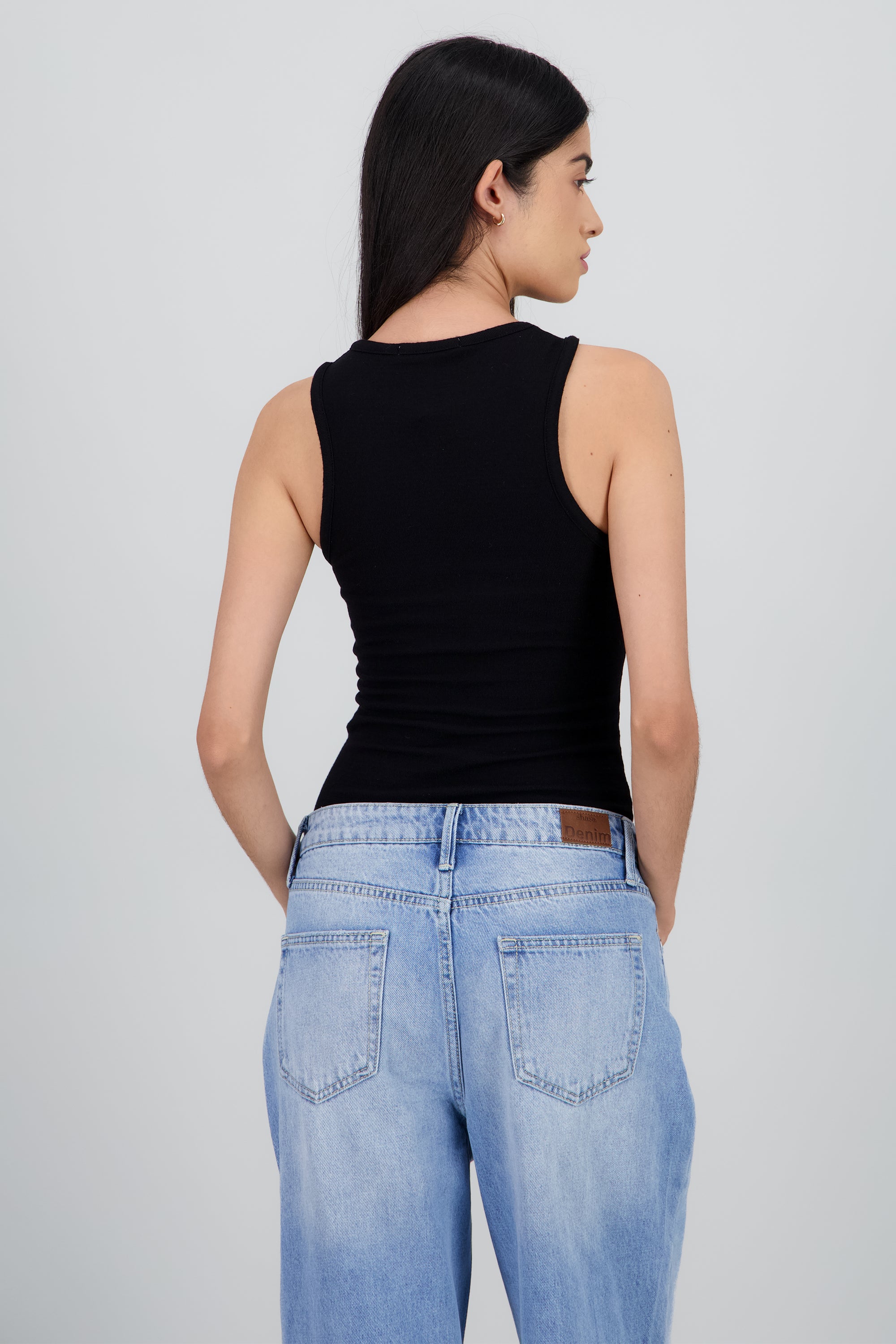 Body sin manga cuello redondo NEGRO