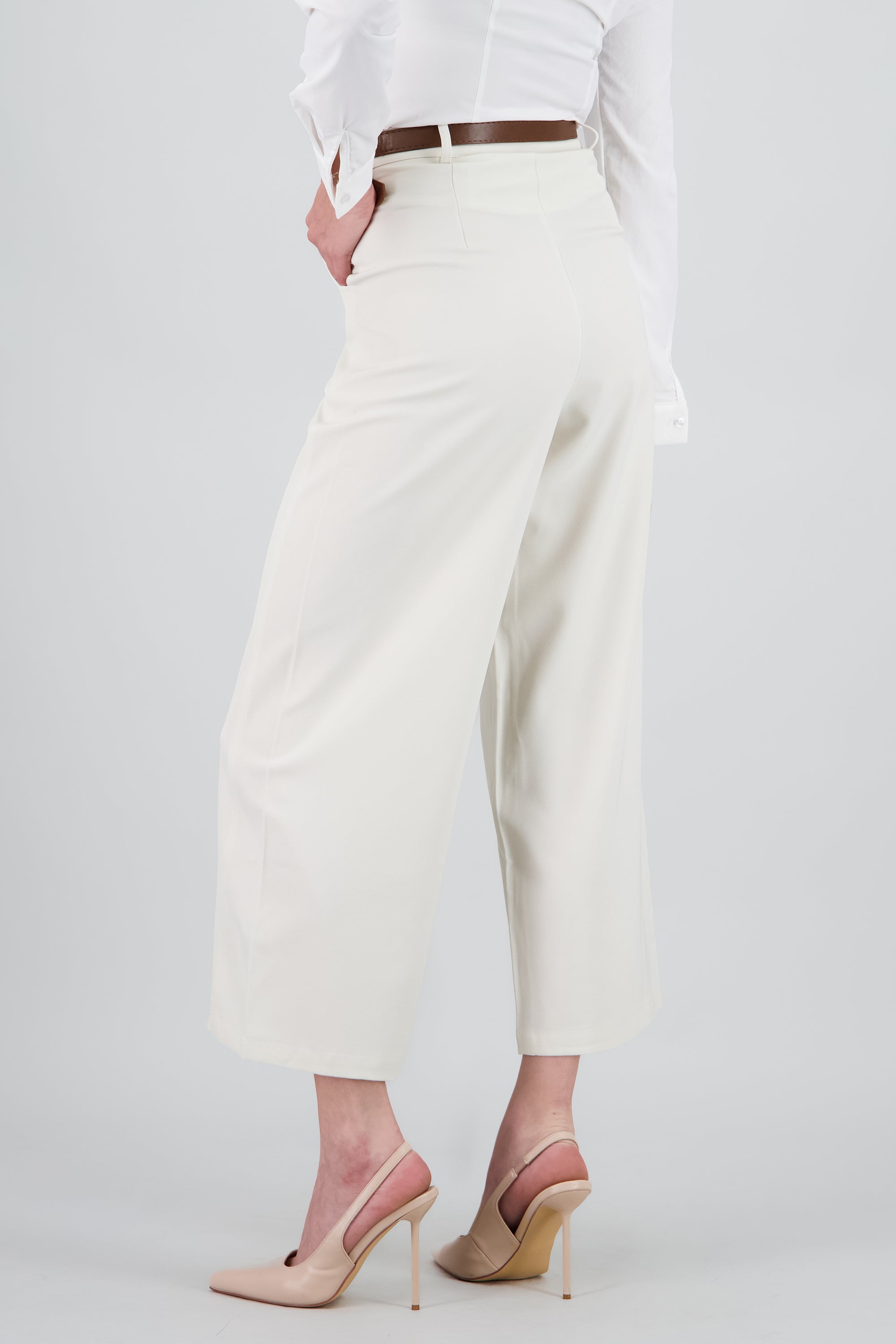 Pantalon sastre básico con cinturon CREMA