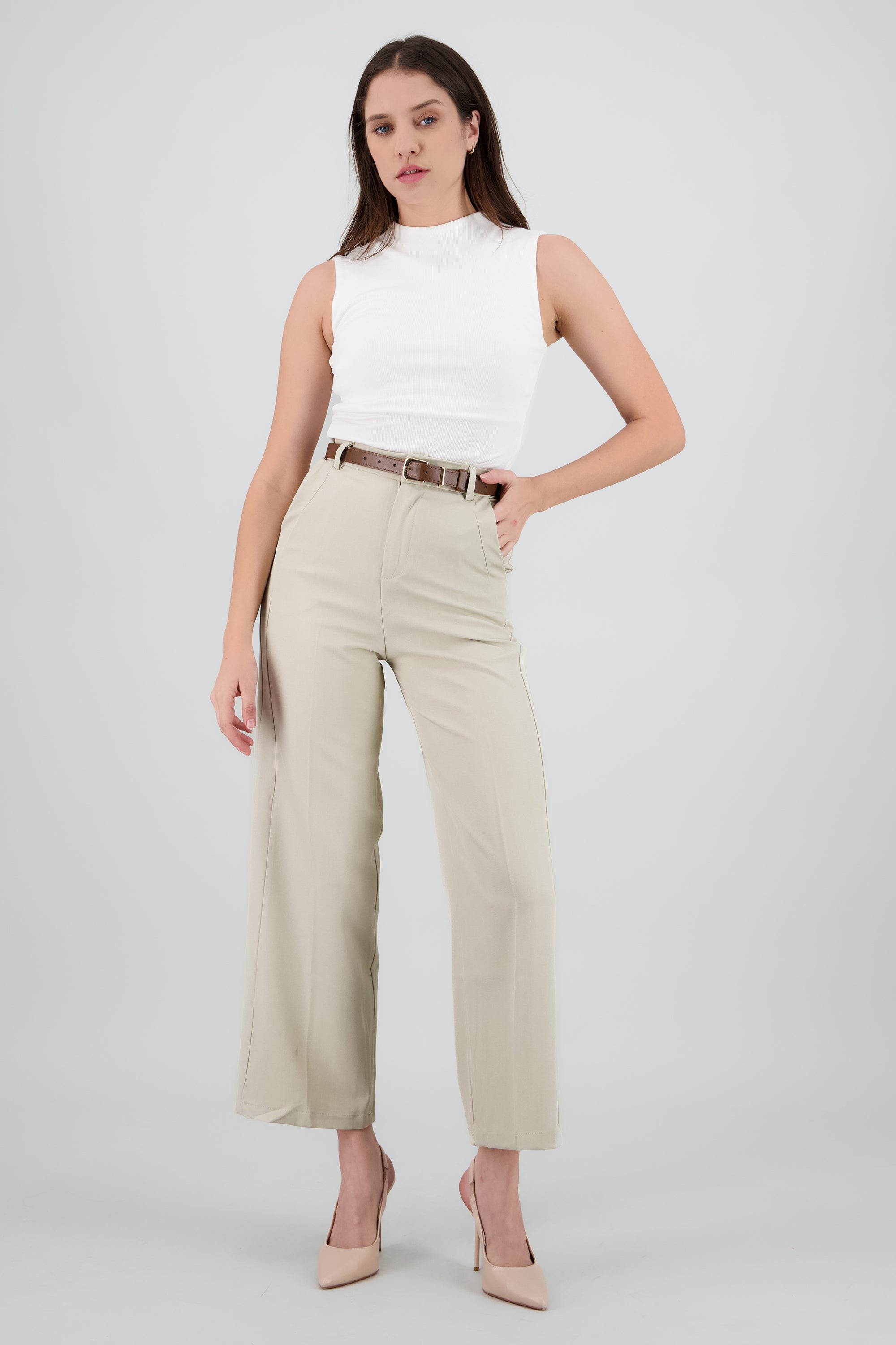 Pantalon recto sastreado con cinturon CREMA