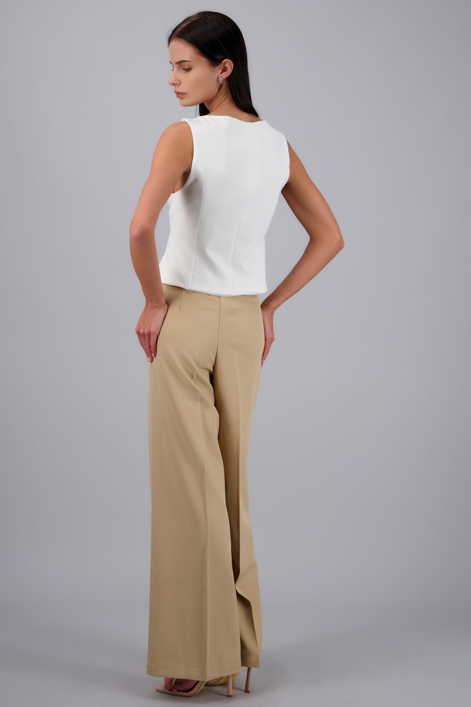 Pantalon recto sastreado con cinturon TAUPE