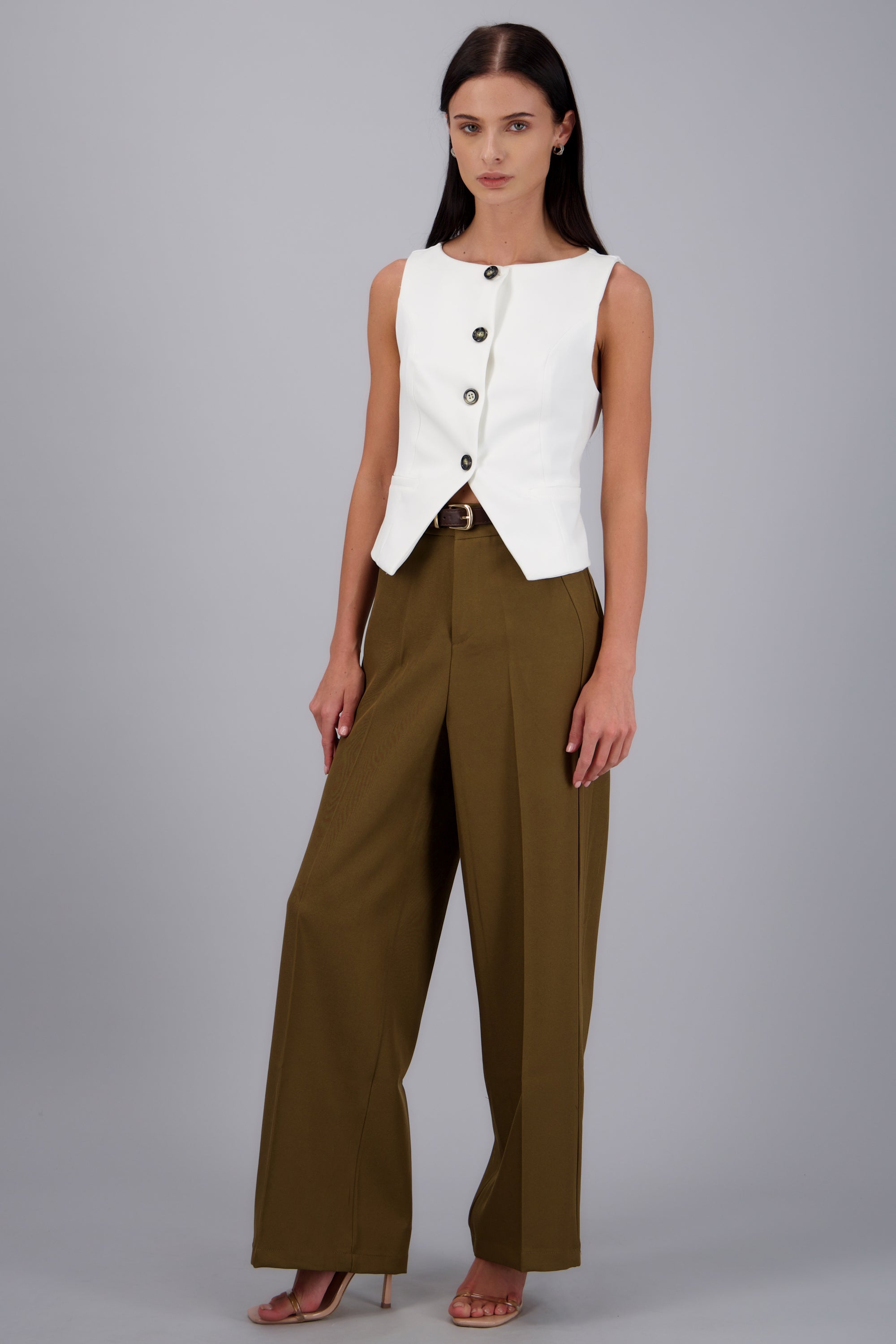 Pantalon recto sastreado con cinturon OLIVO