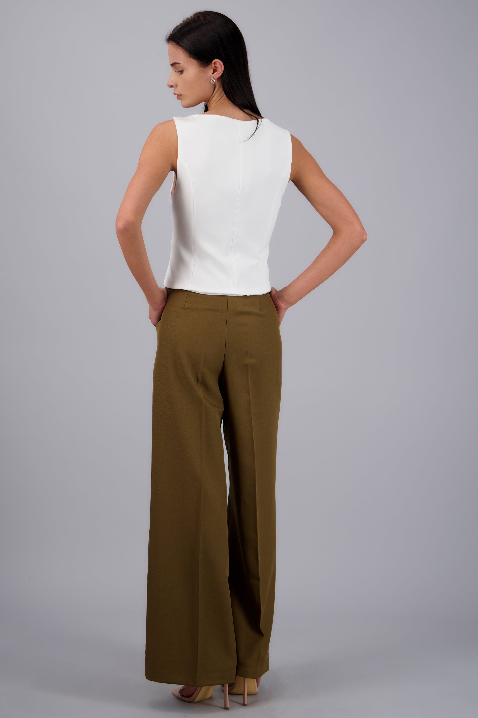 Pantalon recto sastreado con cinturon OLIVO