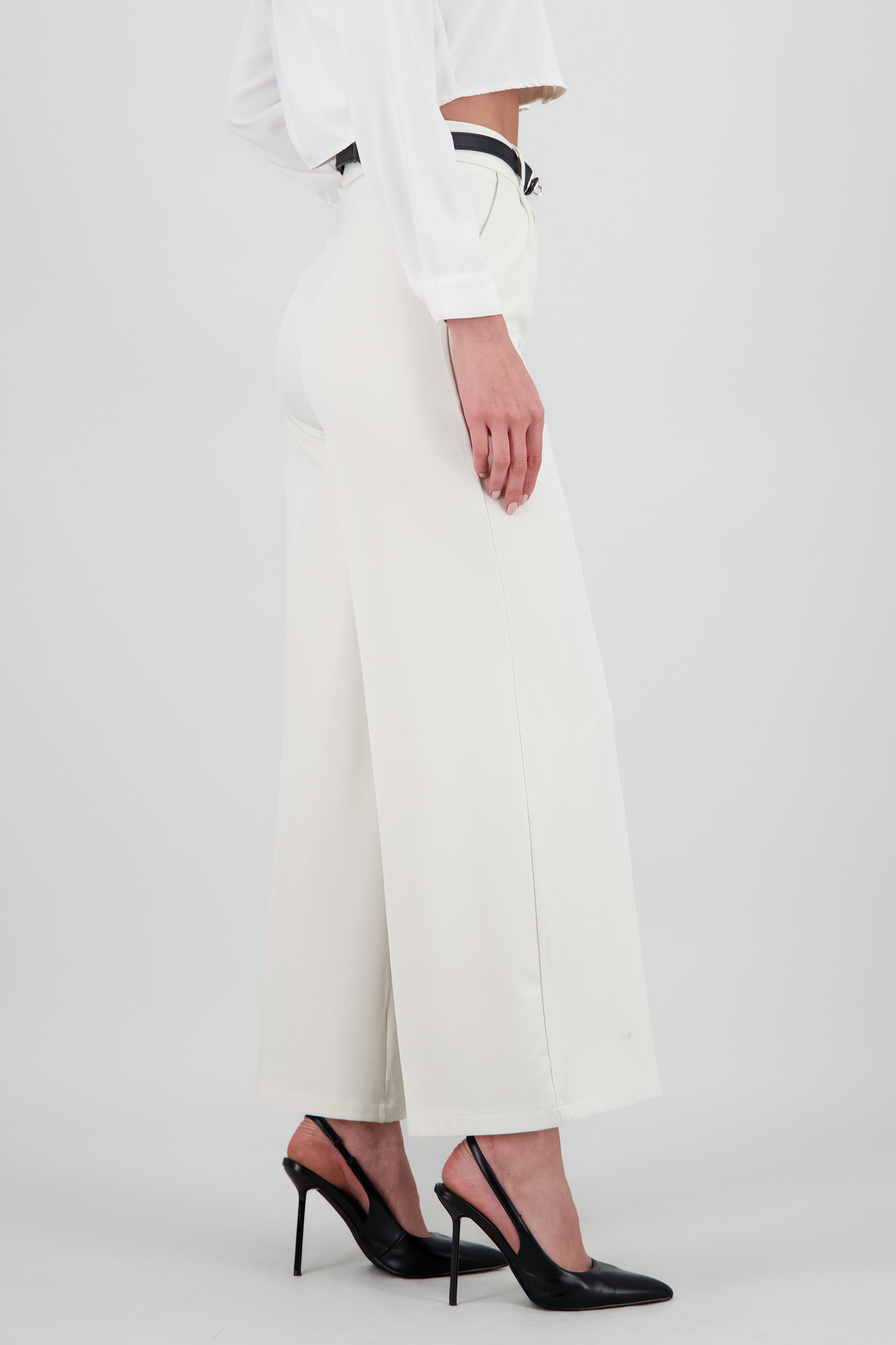 Pantalon sastre corte con cinturon hebilla CREMA