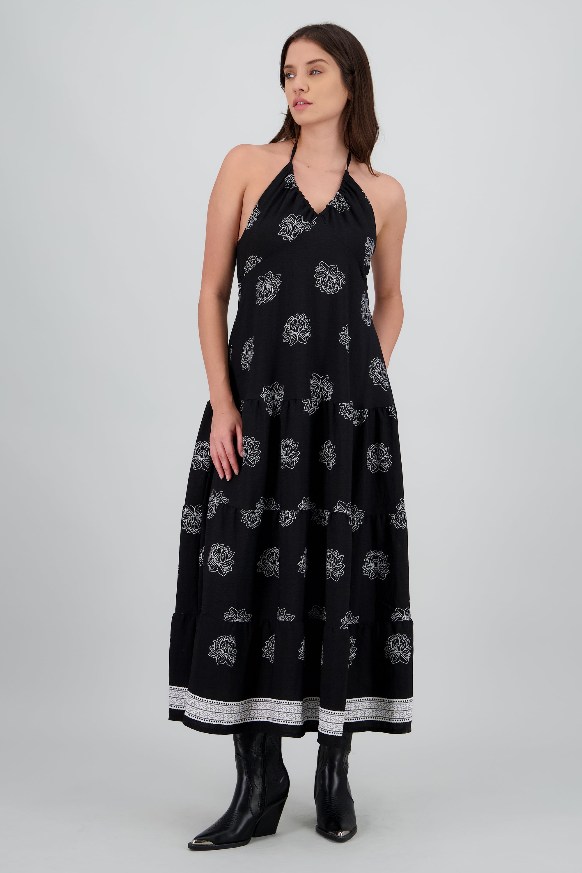Vestido maxi halter fluido estampado flores NEGRO COMBO