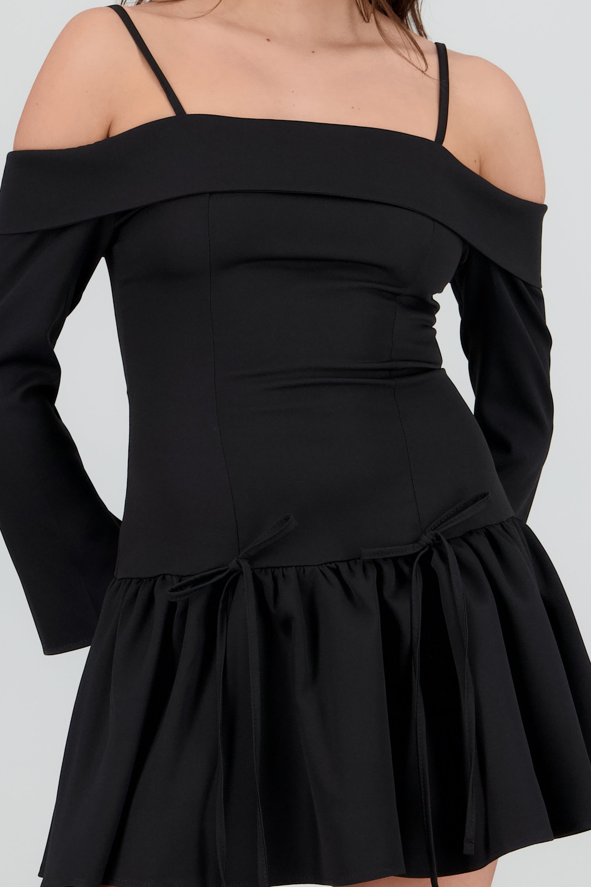 Vestido mini tirantes detalle moños NEGRO