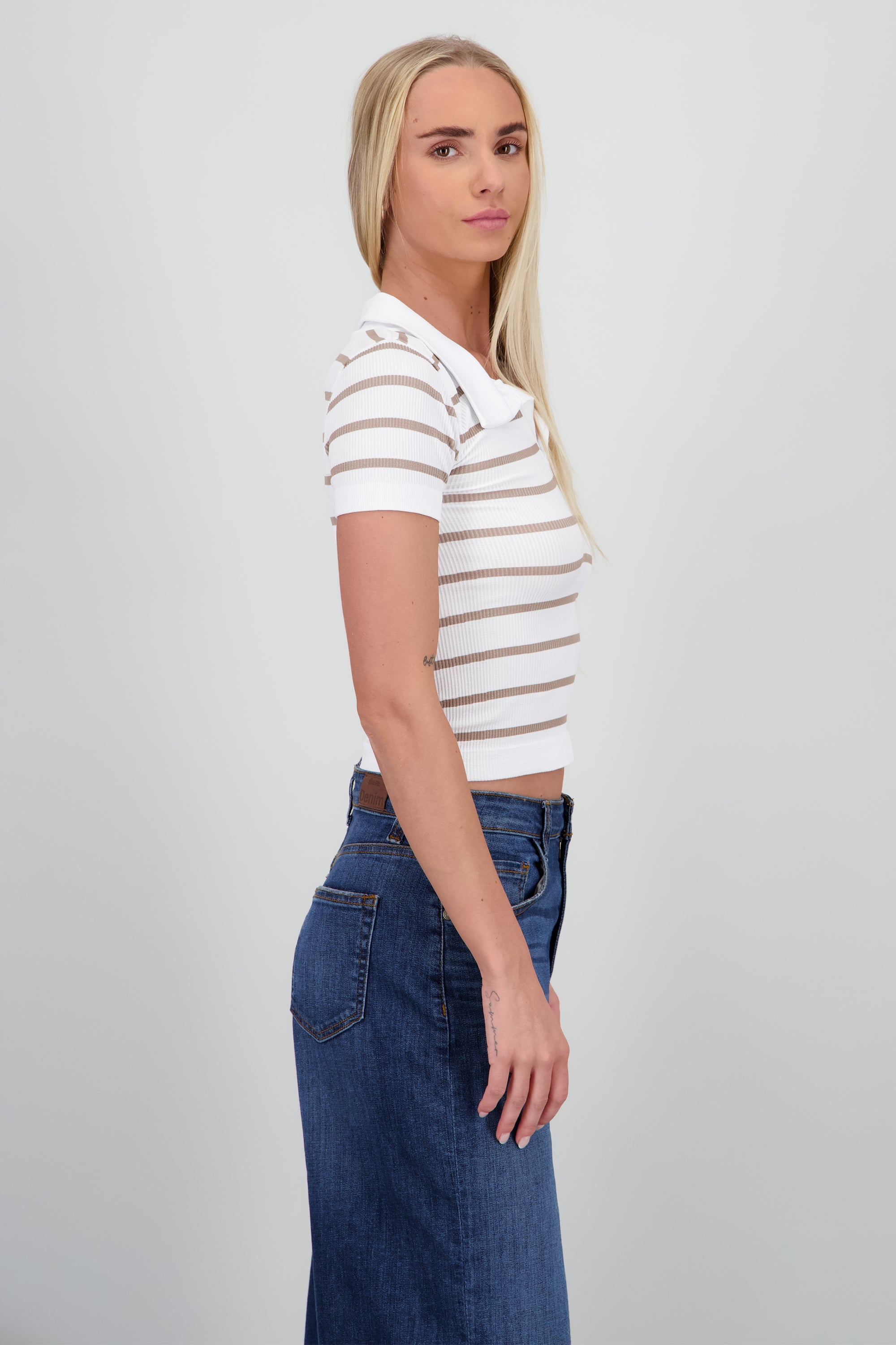 Top seamless rayas cuello polo CREMA