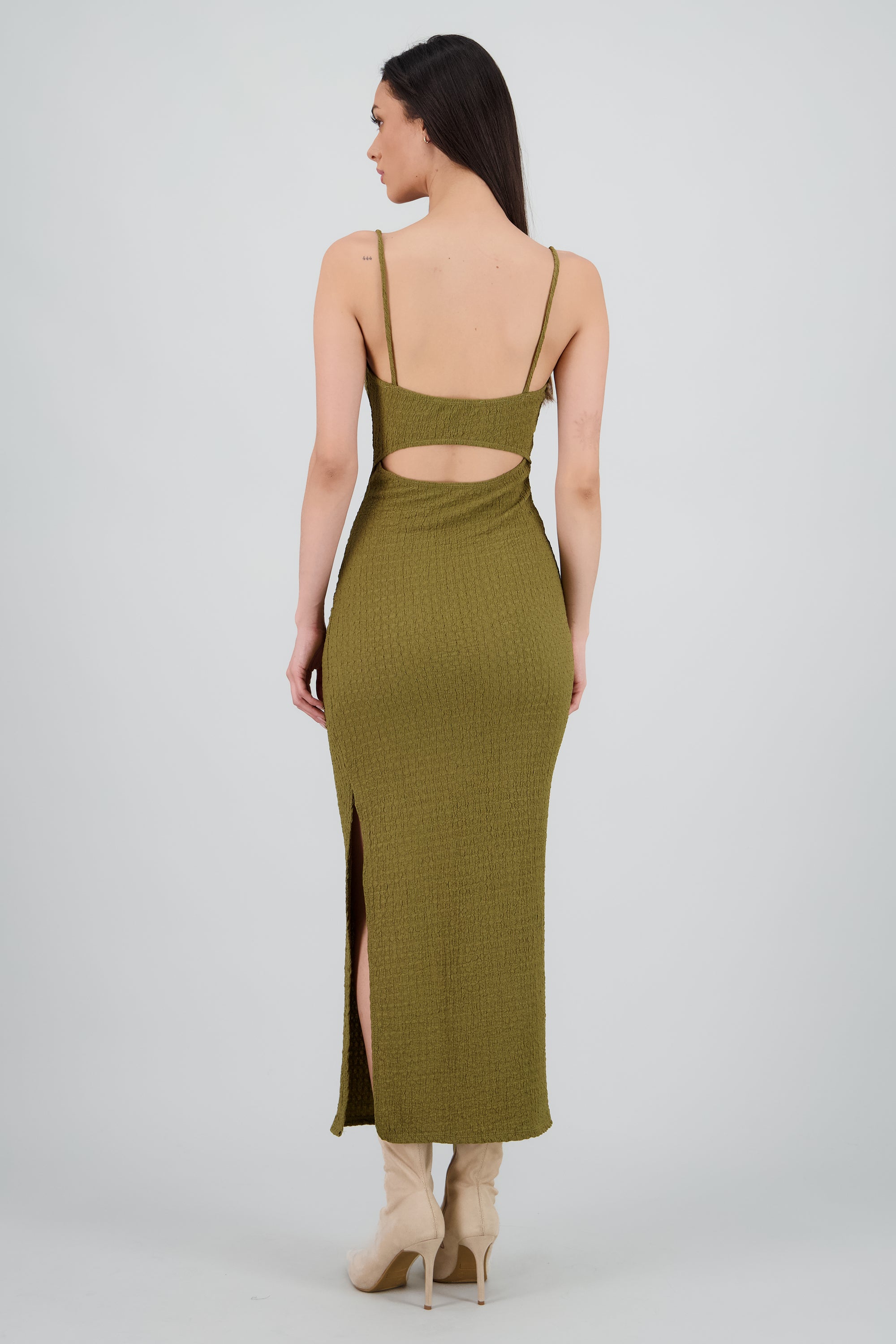 Vestido maxi textura con copas OLIVO