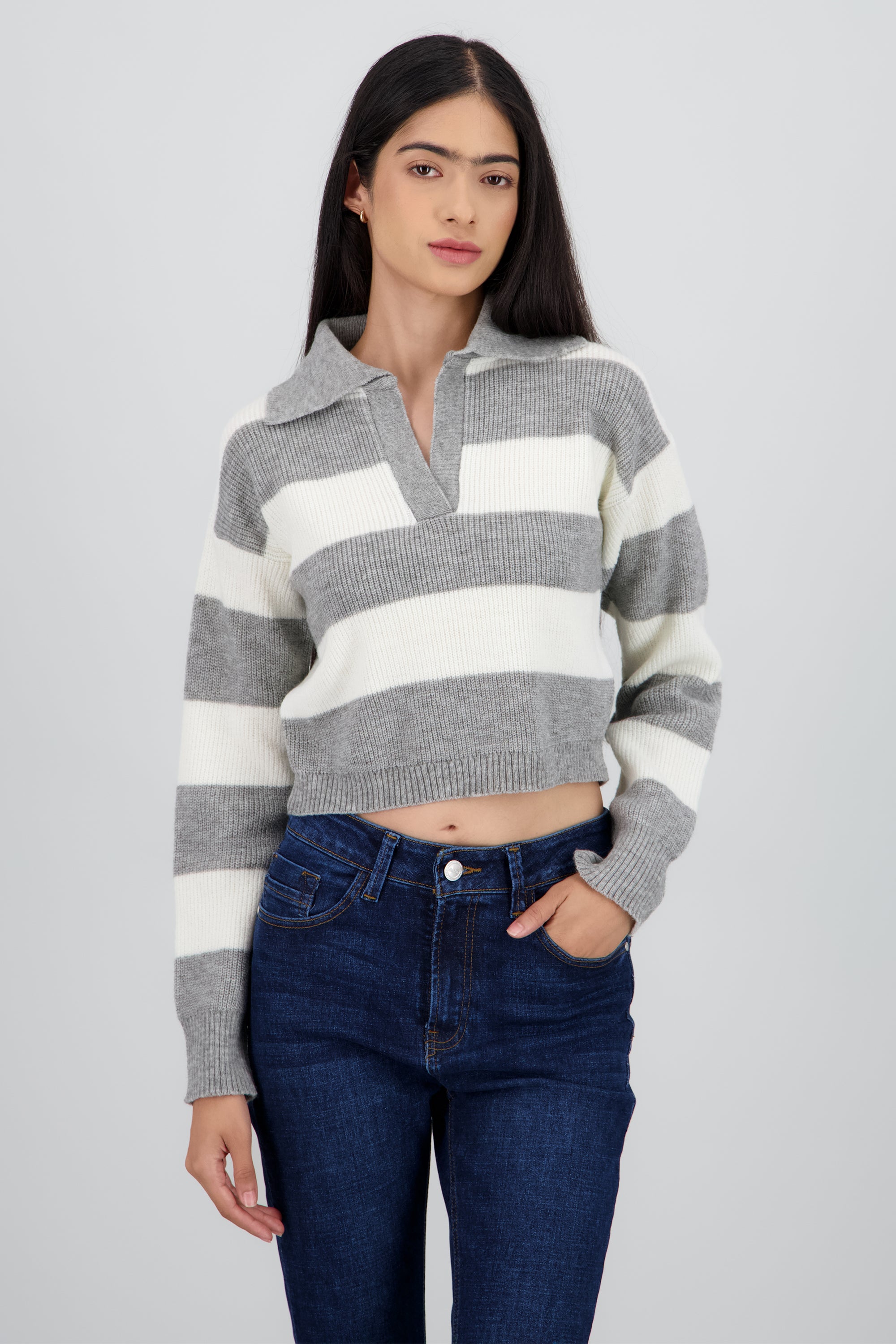 Sueter con cuello polo de lineas GRIS COMBO