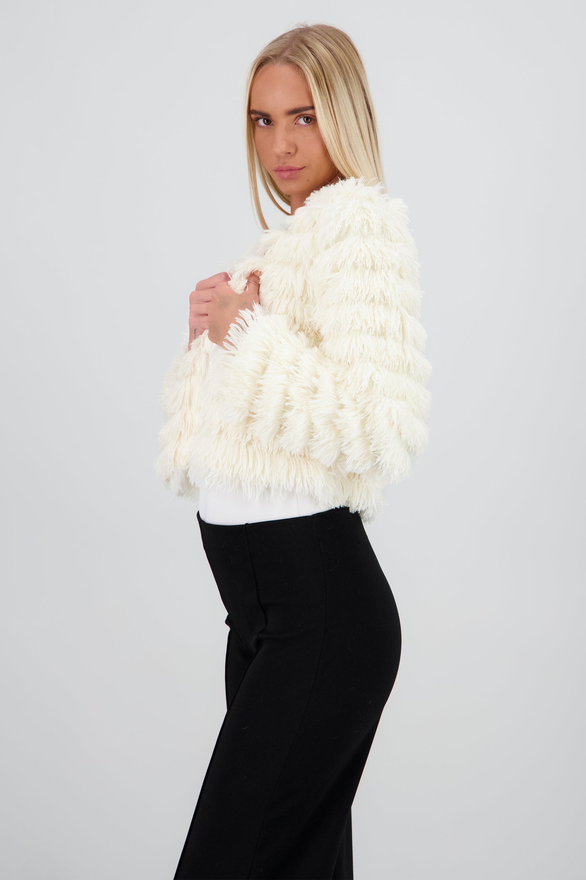 Abrigo capas pelos CREMA