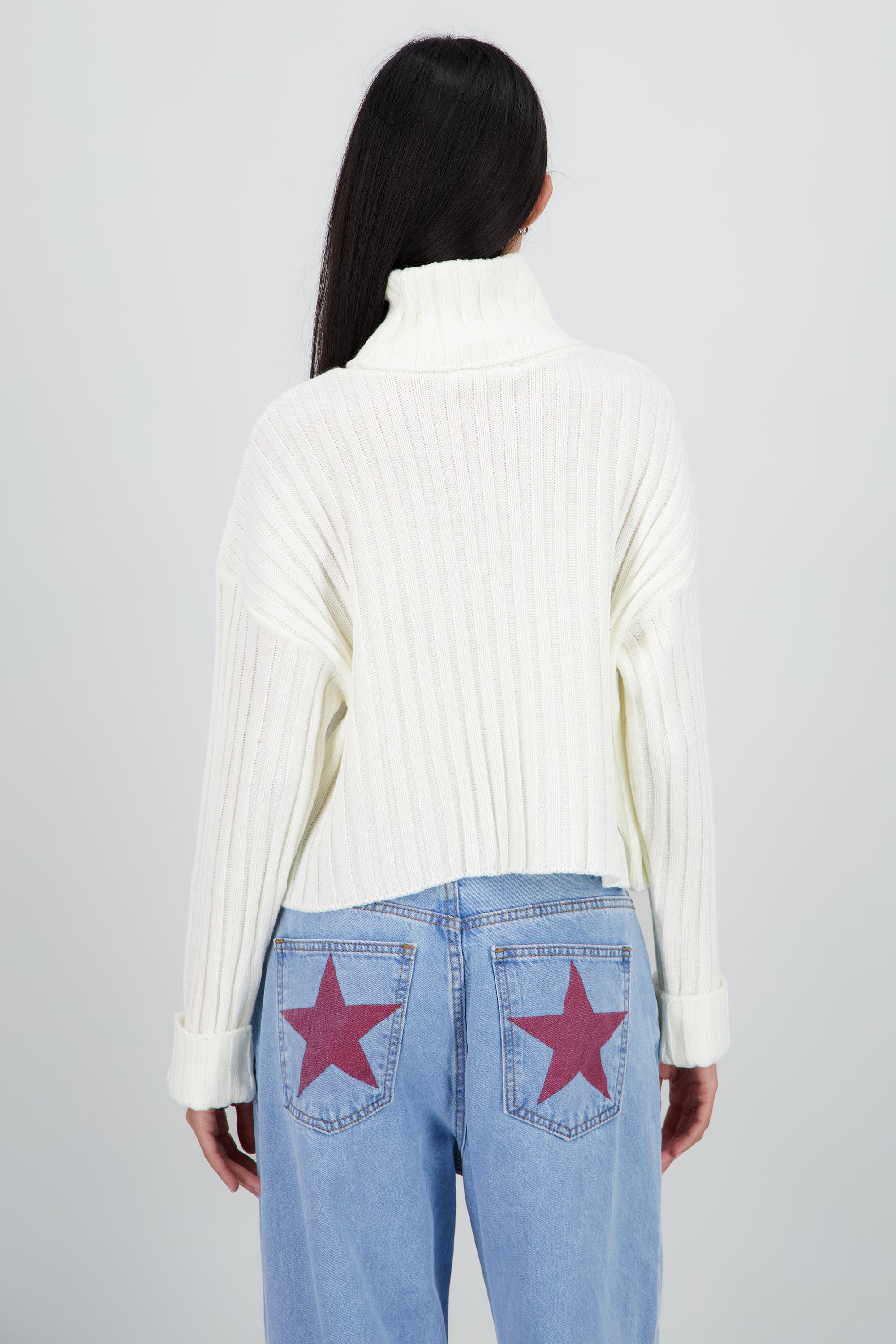 Sueter tejido cuello alto HUESO
