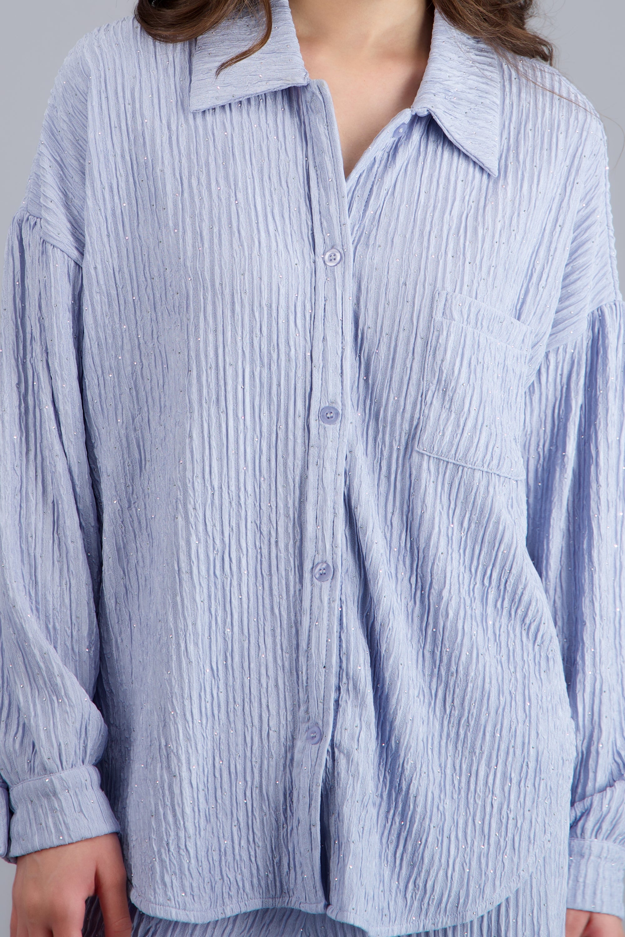 Camisa oversized textura con brillos AZUL PASTEL