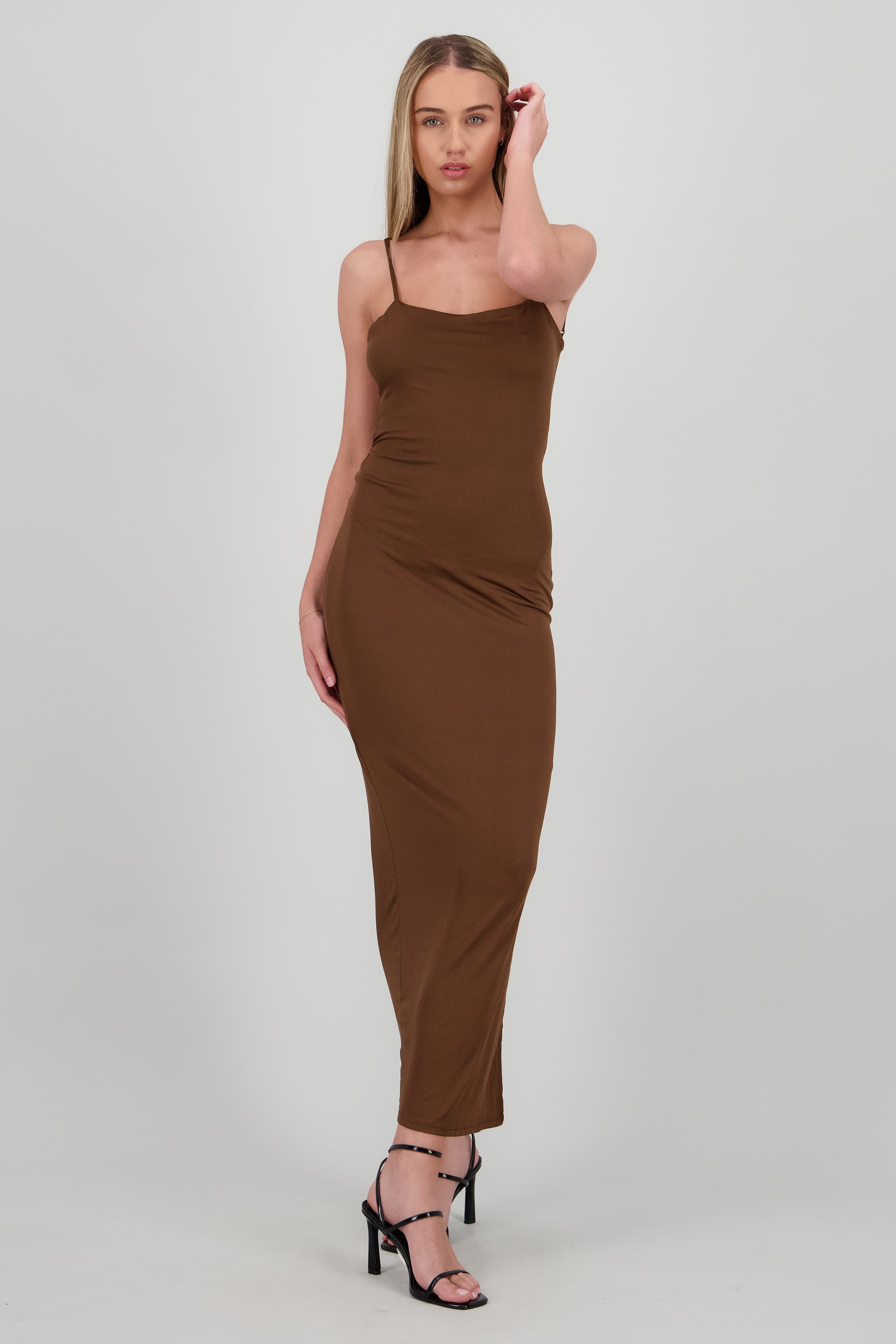 Vestido largo espalda descubierta liso CAFE