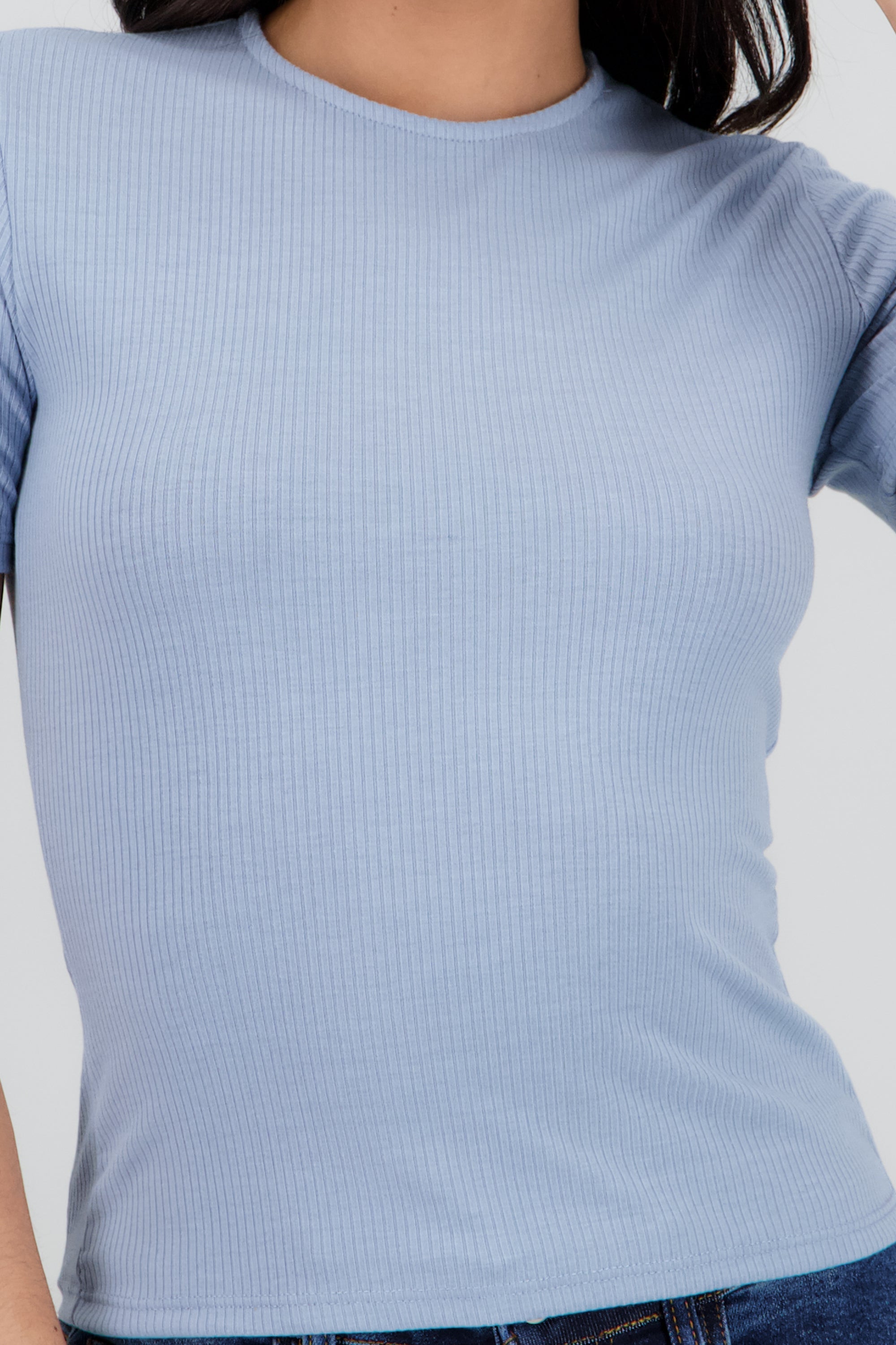 Playera de manga corta con cuello redondo AZUL CIELO