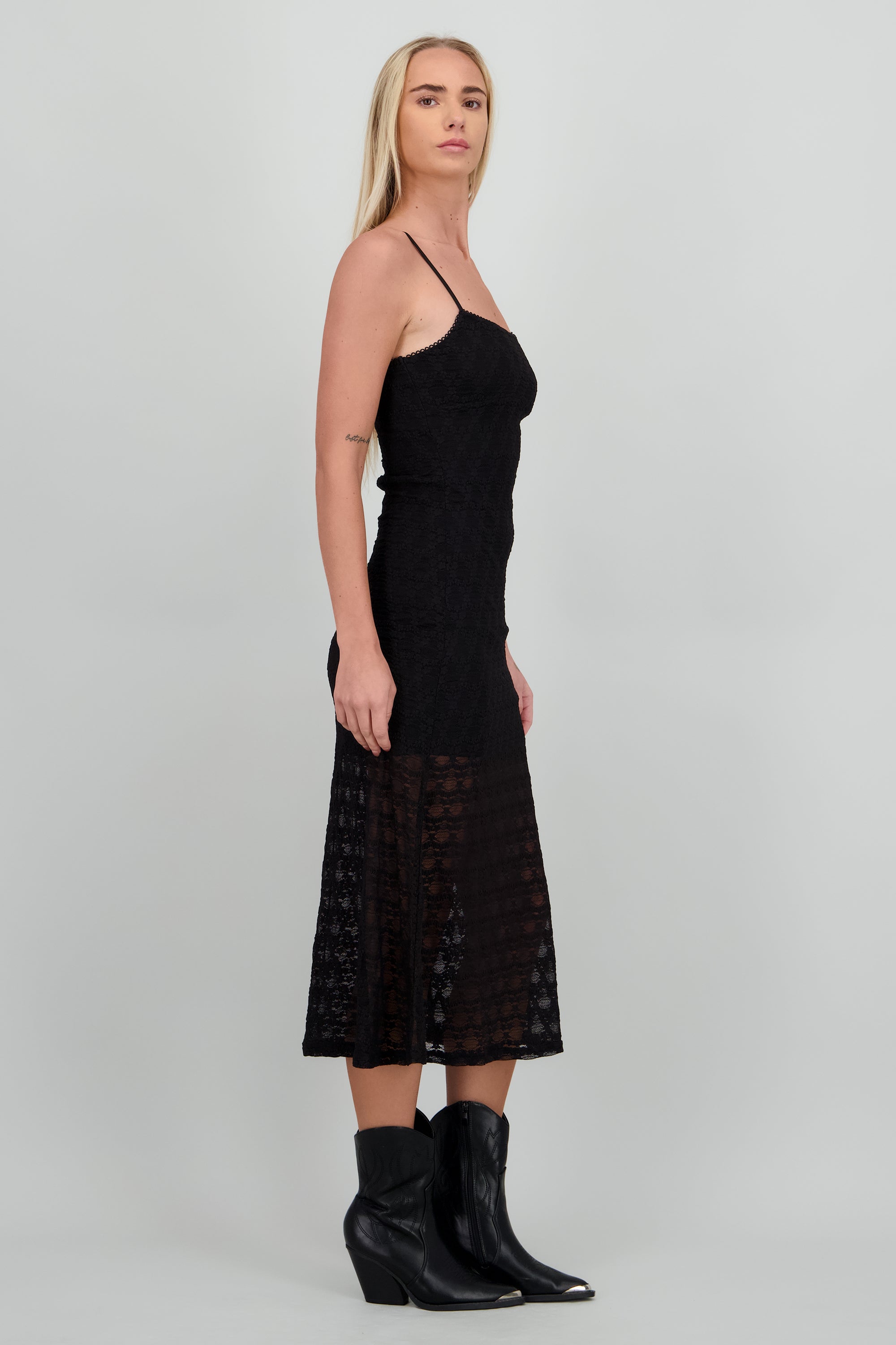 Vestido maxi encaje NEGRO