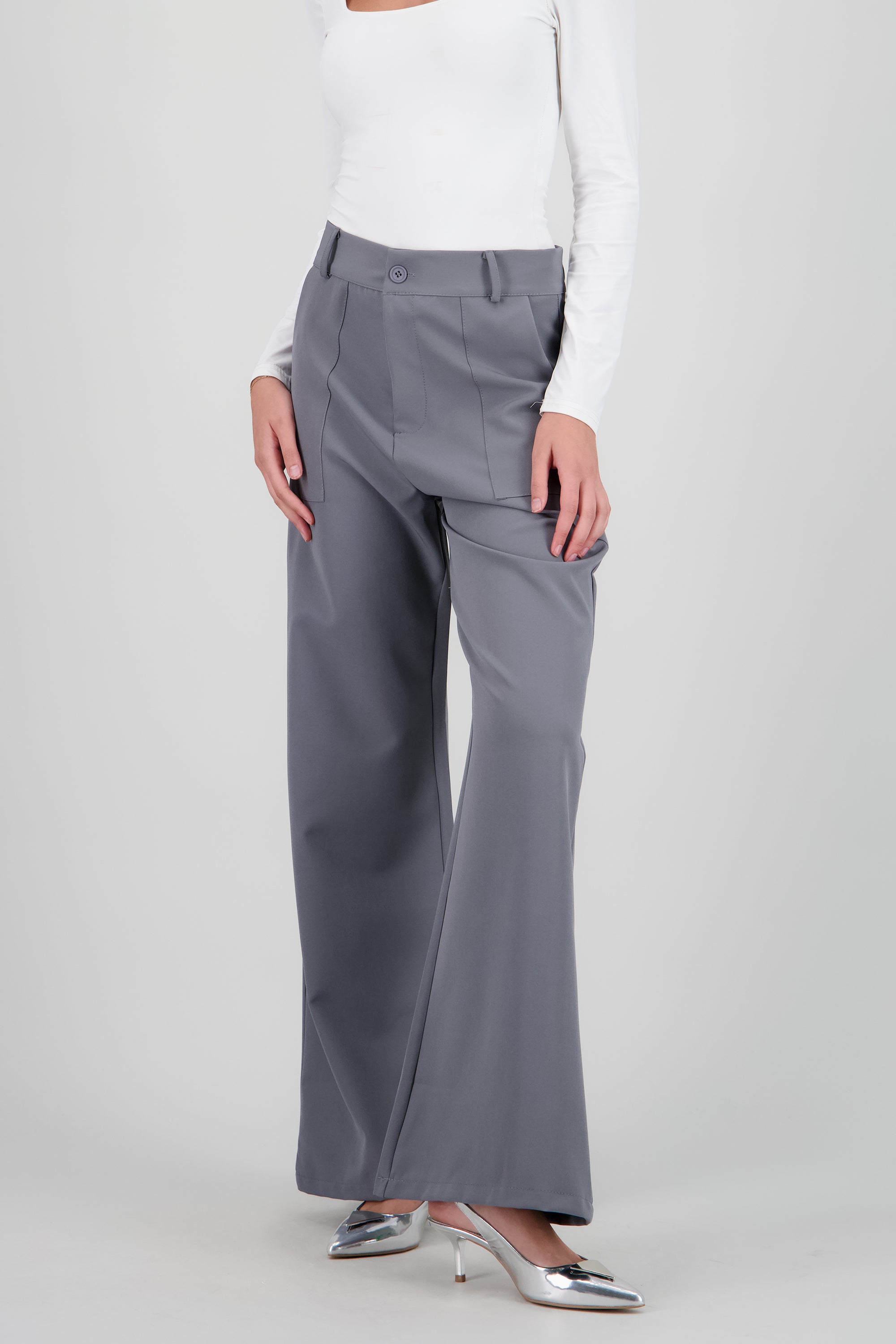 Pantalon recto con bolsillos curveados GRIS OBSCURO