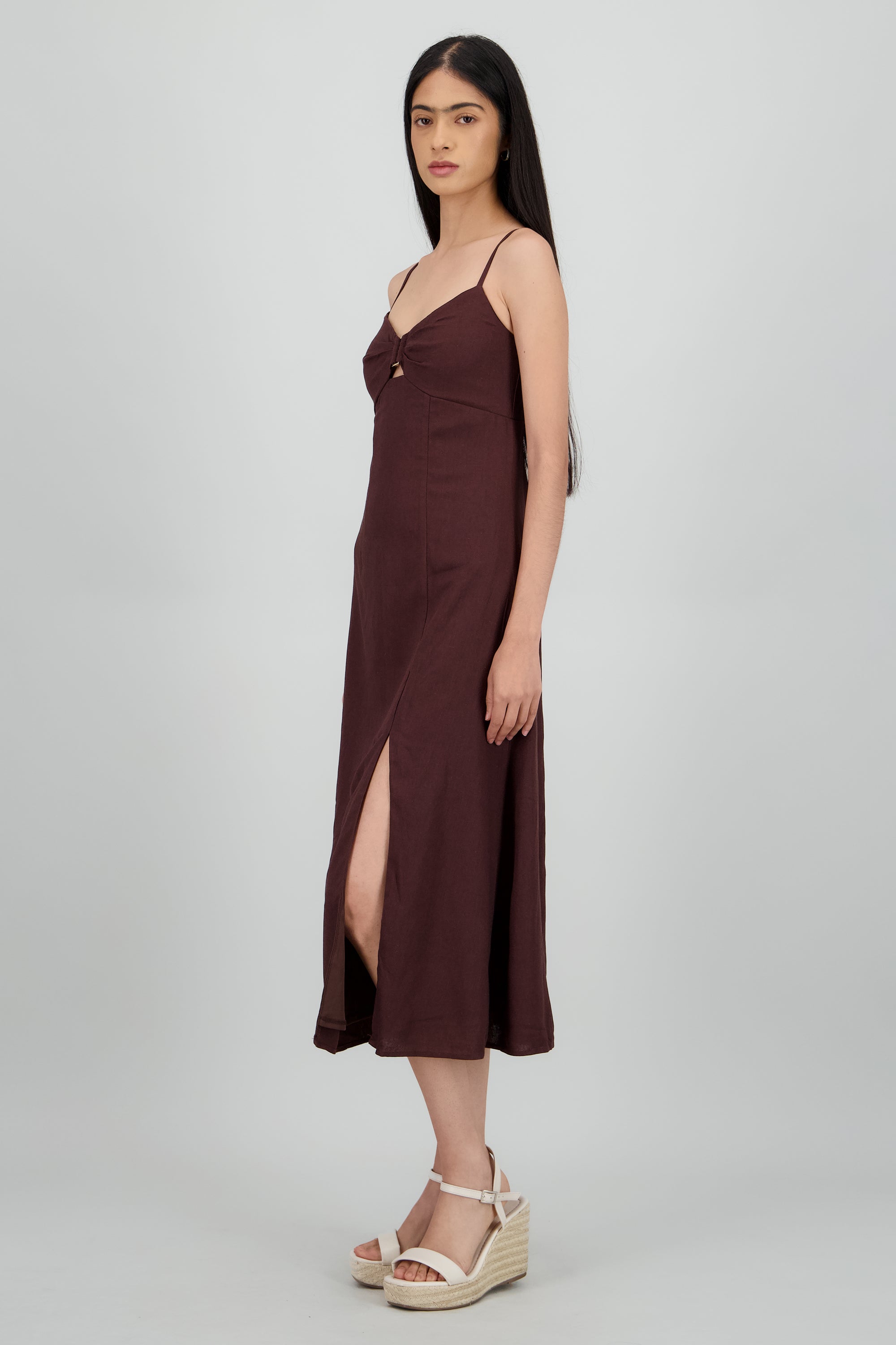 vestido maxi con detalle abertura CHOCOLATE