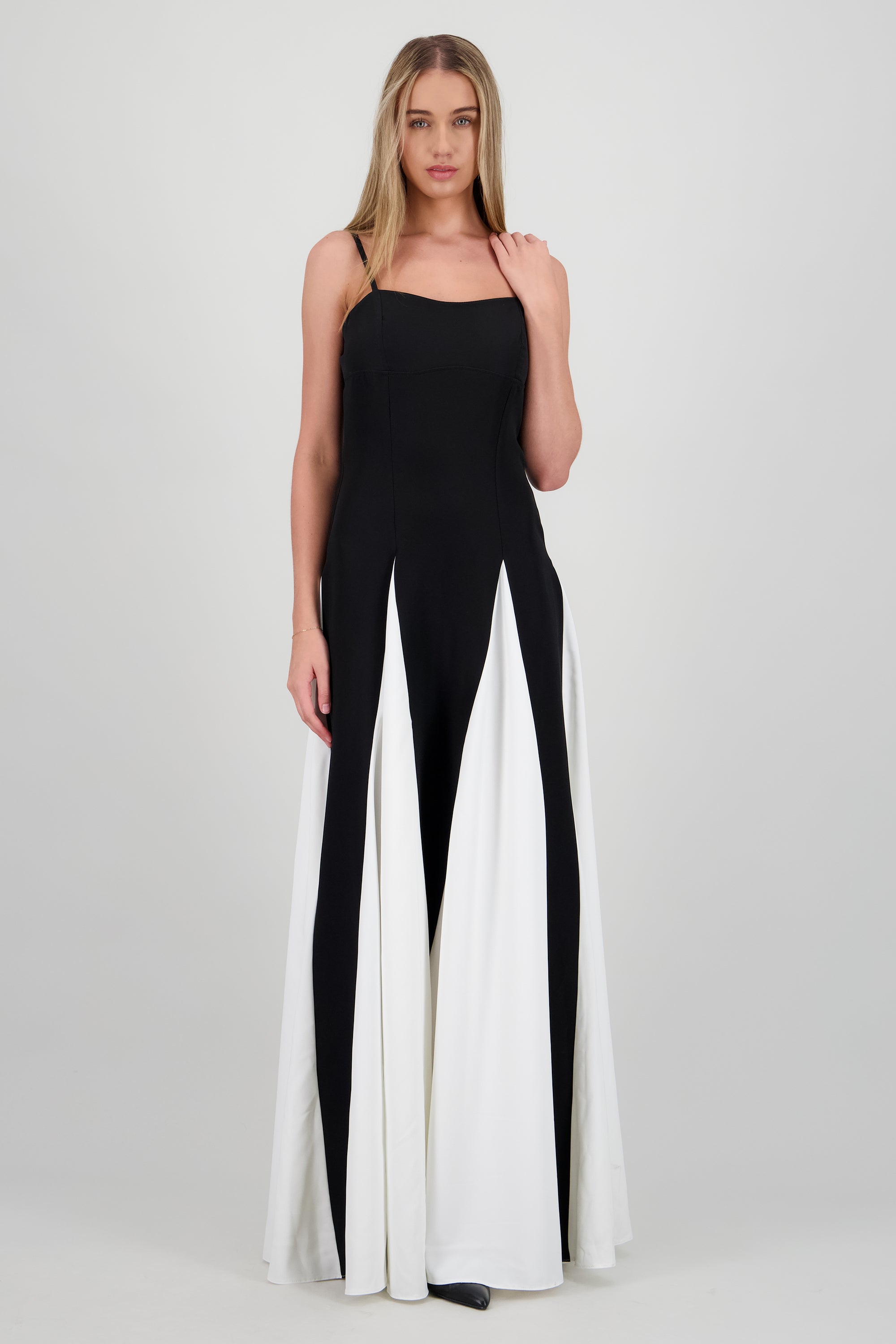 Vestido maxi godetes contraste NEGRO COMBO