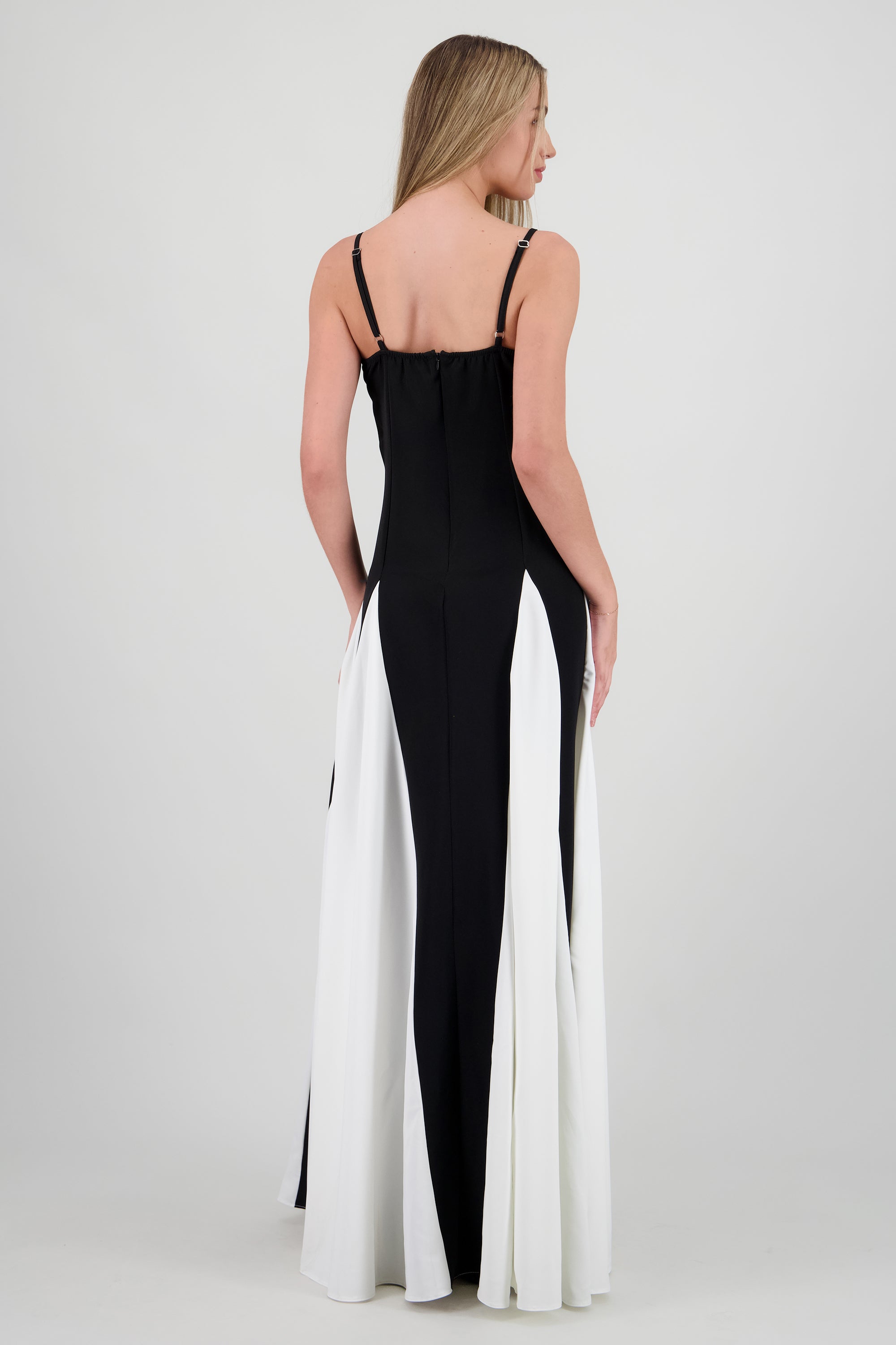 Vestido maxi godetes contraste NEGRO COMBO