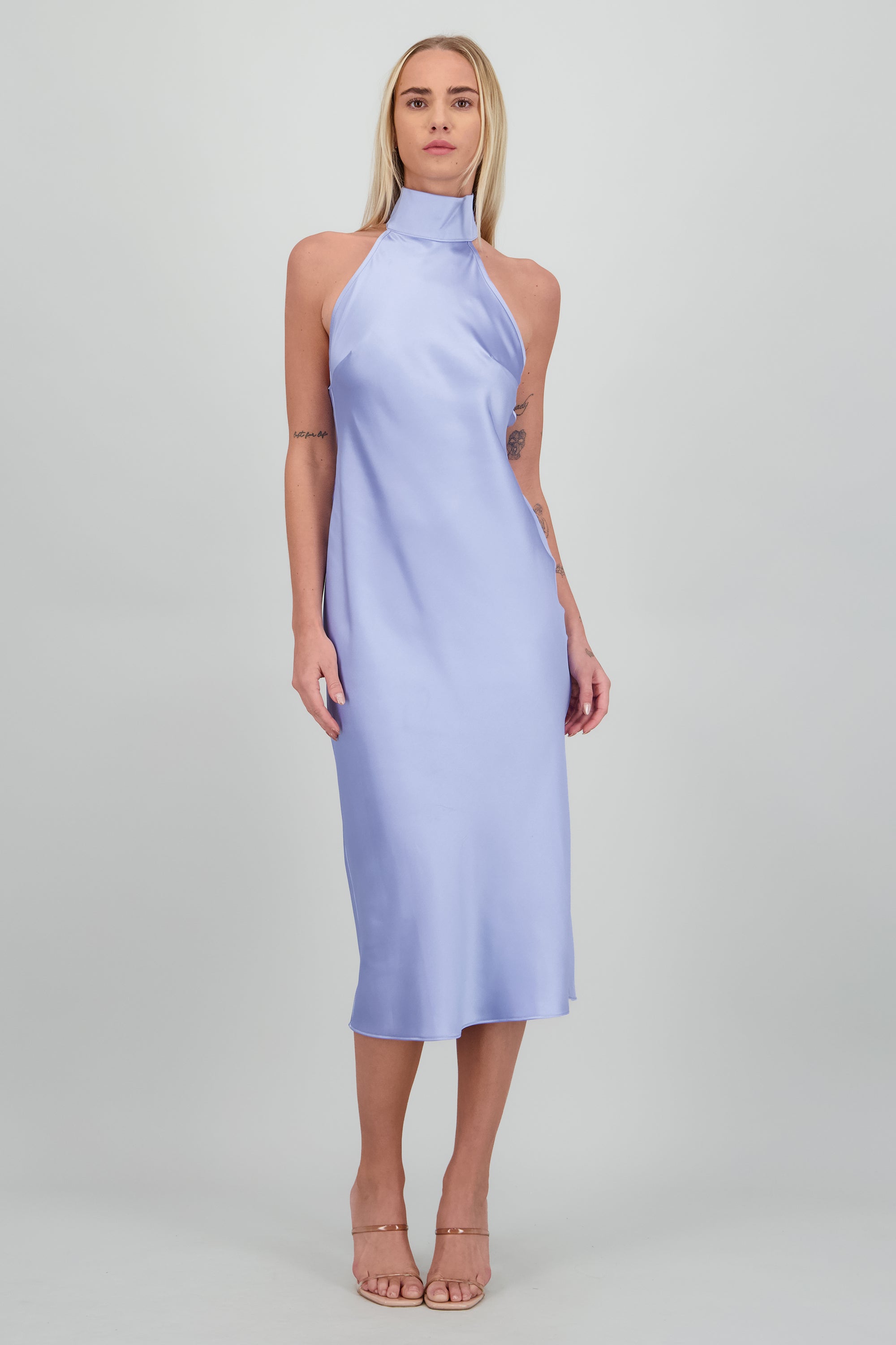 Vestido midi cuello alto con amarre en espalda AZUL