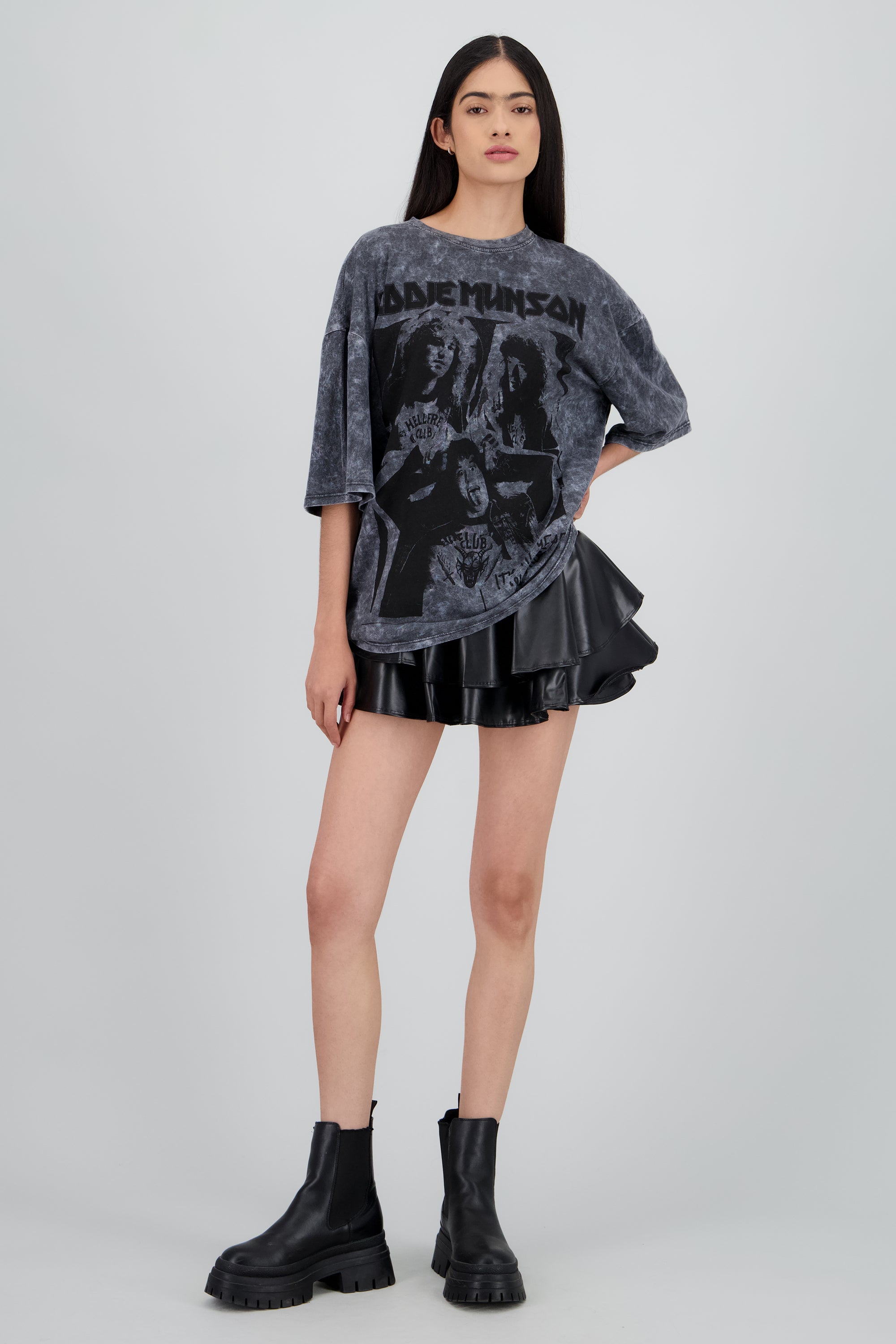 Playera Eddie Munson Stranger Things ACID WASH