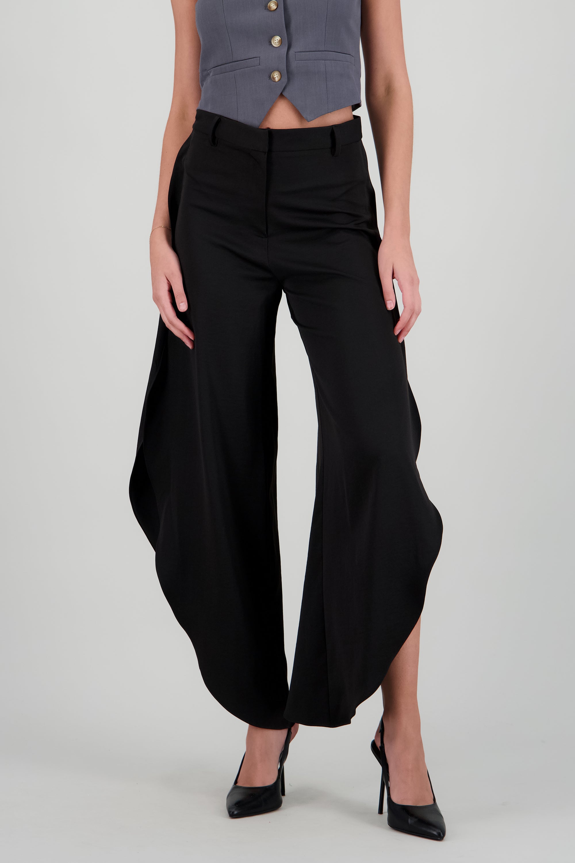 Pantalon detalle abertura costado NEGRO