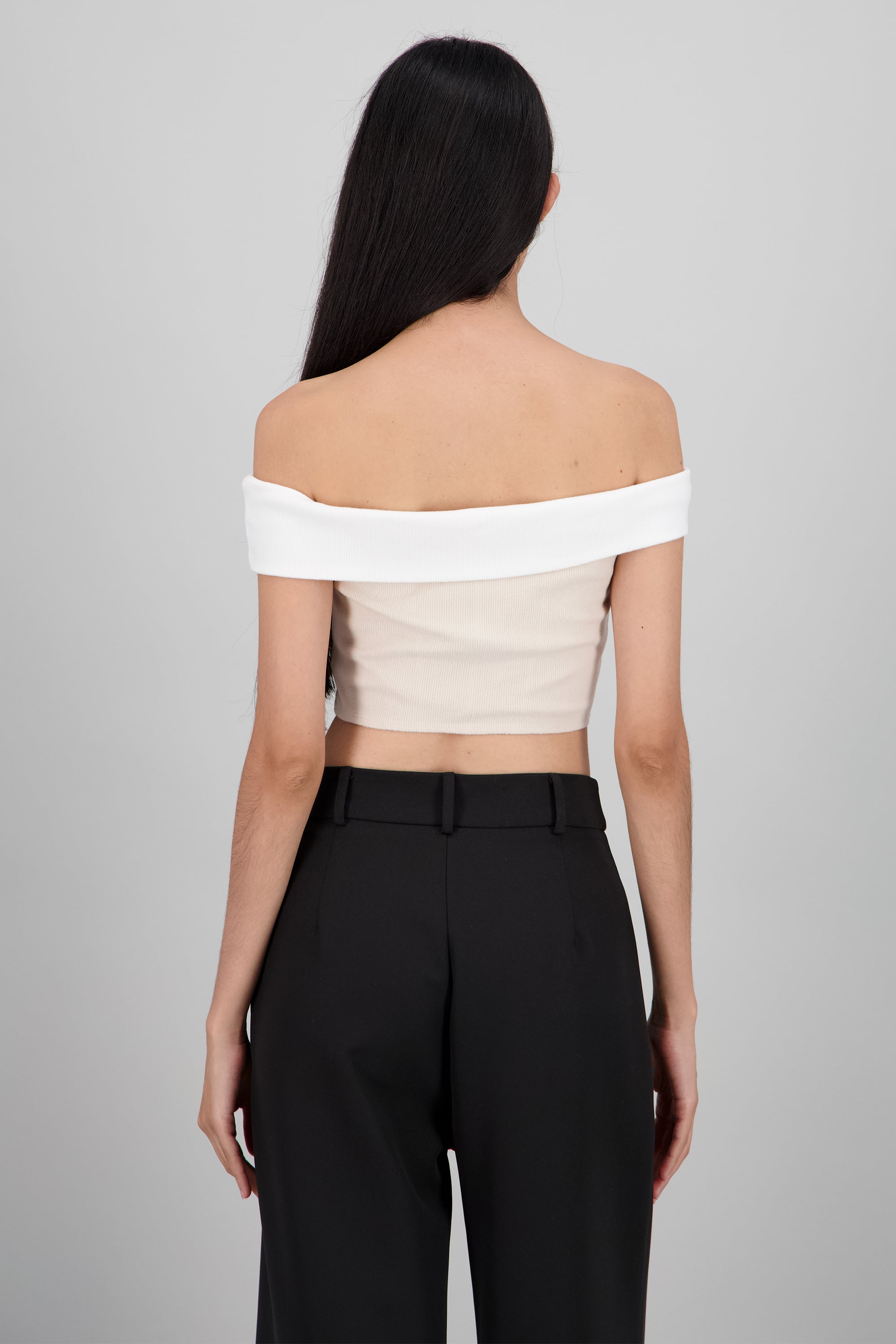 Top off shoulder contraste TAUPE